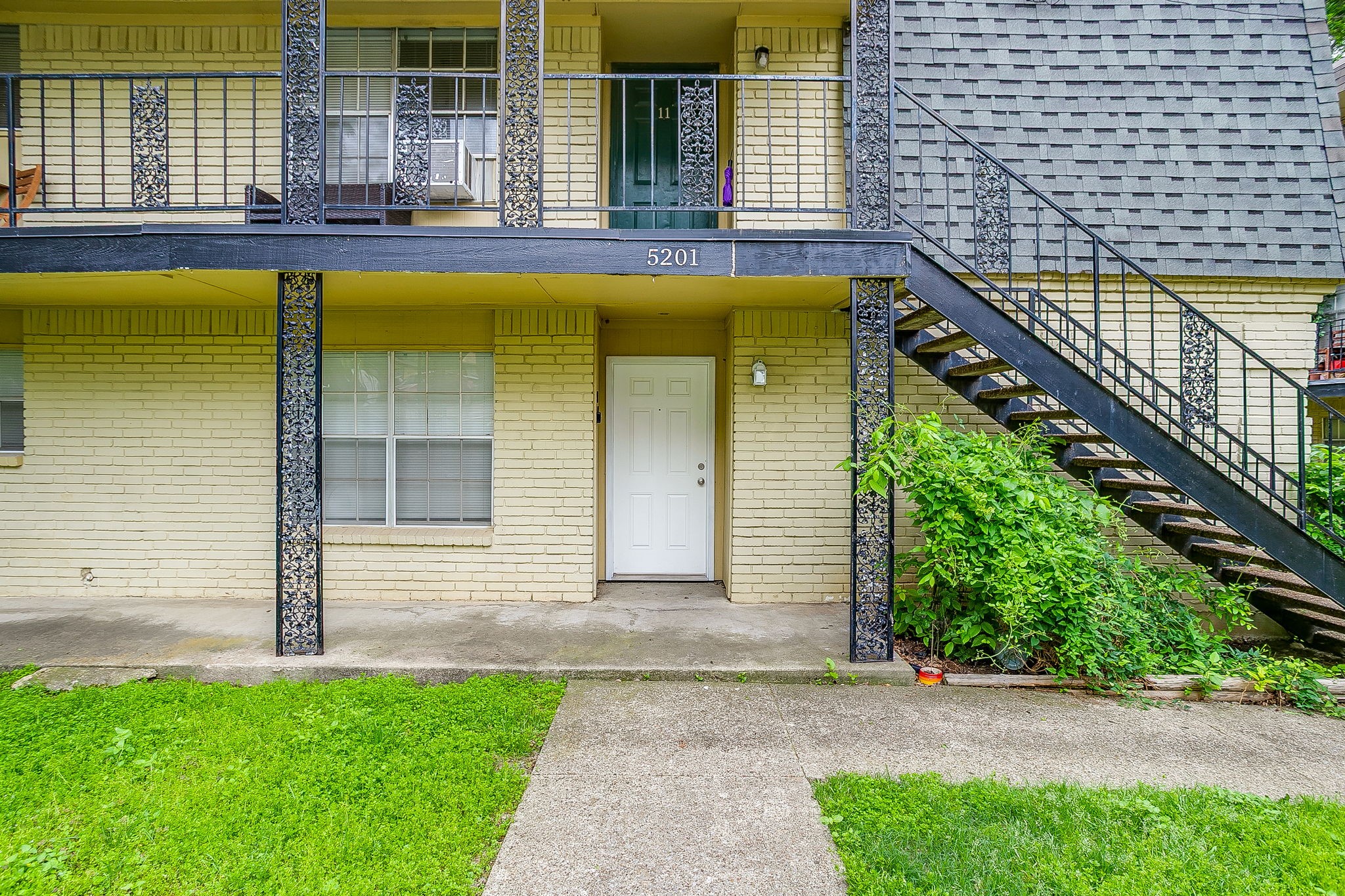 5201 Curzon Avenue Fort Worth TX 76107