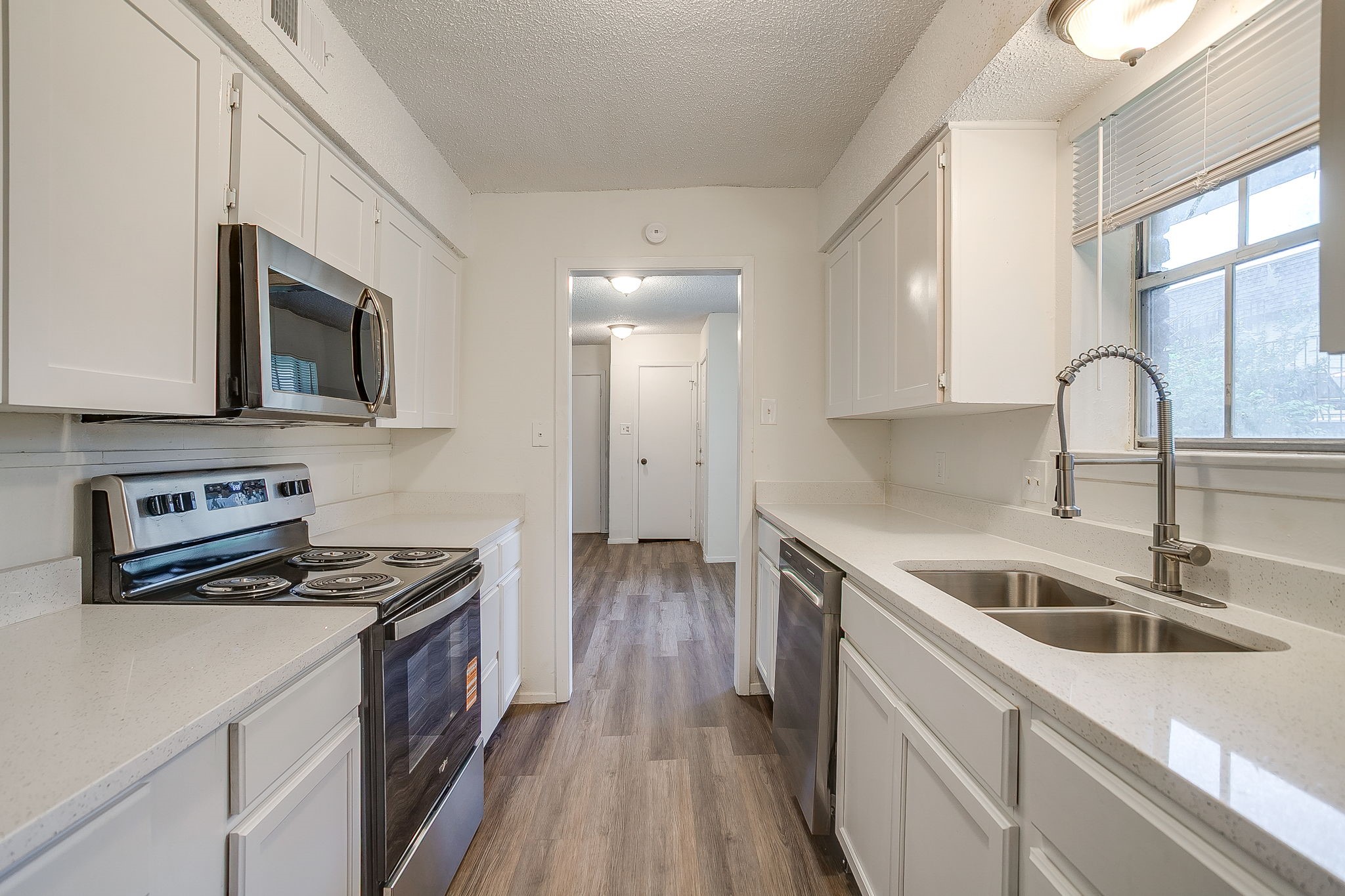 5201 Curzon Avenue Fort Worth TX 76107