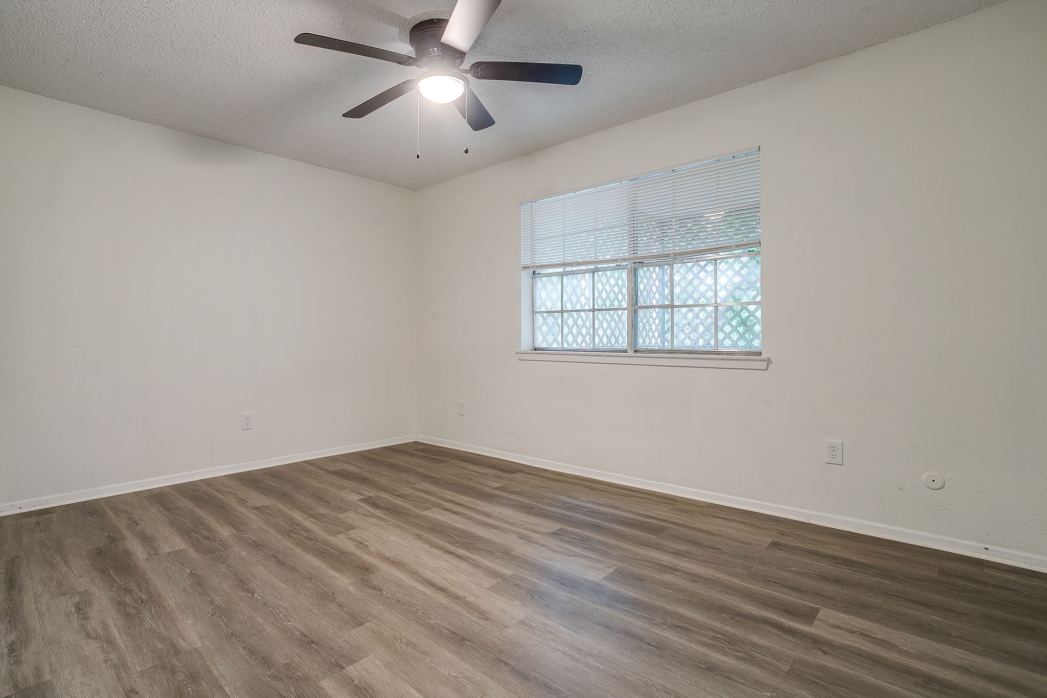 5201 Curzon Avenue Fort Worth TX 76107