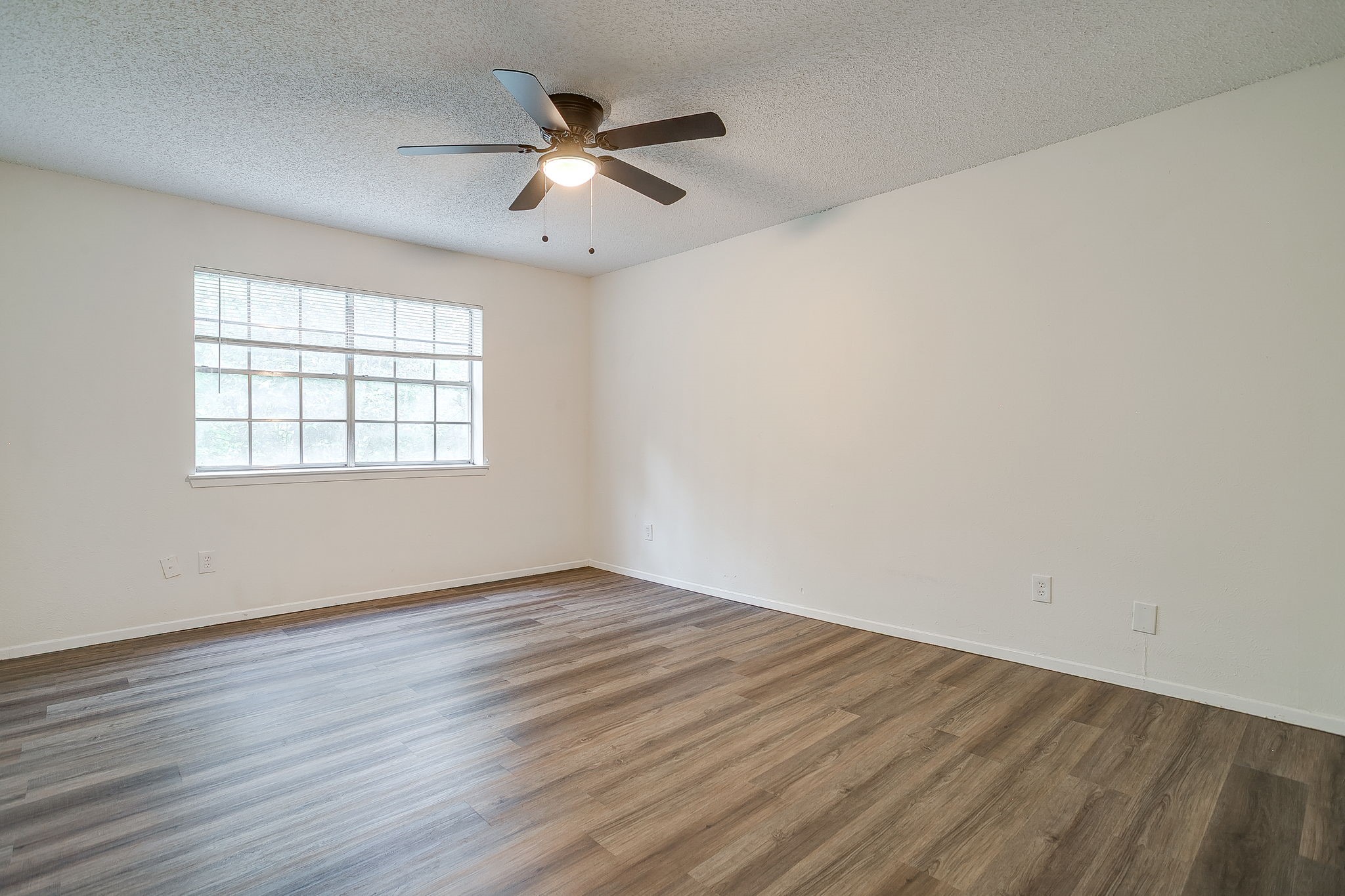 5201 Curzon Avenue Fort Worth TX 76107