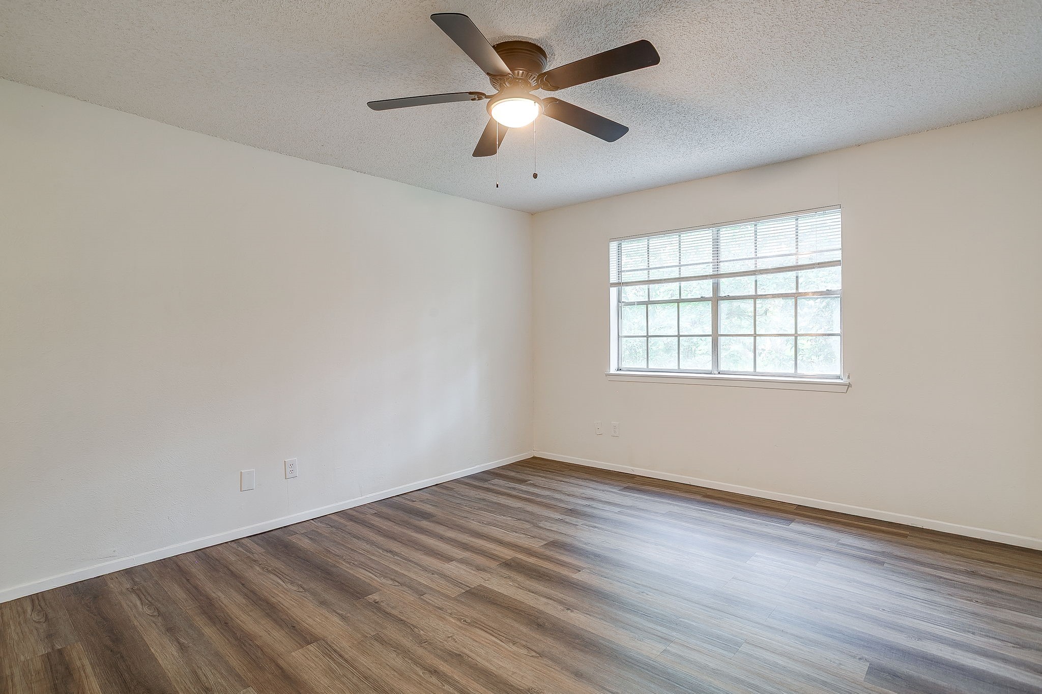 5201 Curzon Avenue Fort Worth TX 76107