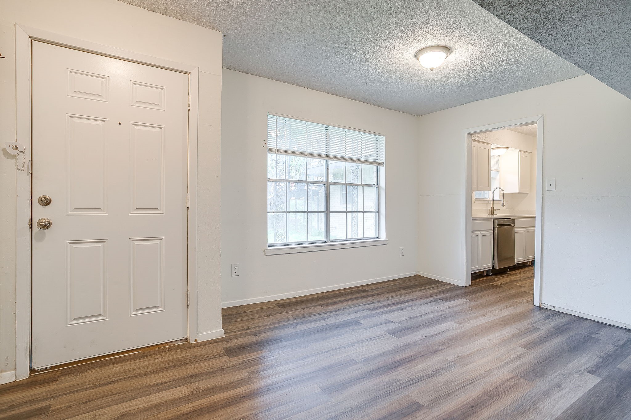 5201 Curzon Avenue Fort Worth TX 76107