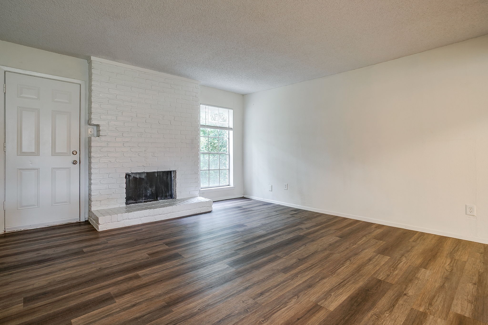 5201 Curzon Avenue Fort Worth TX 76107