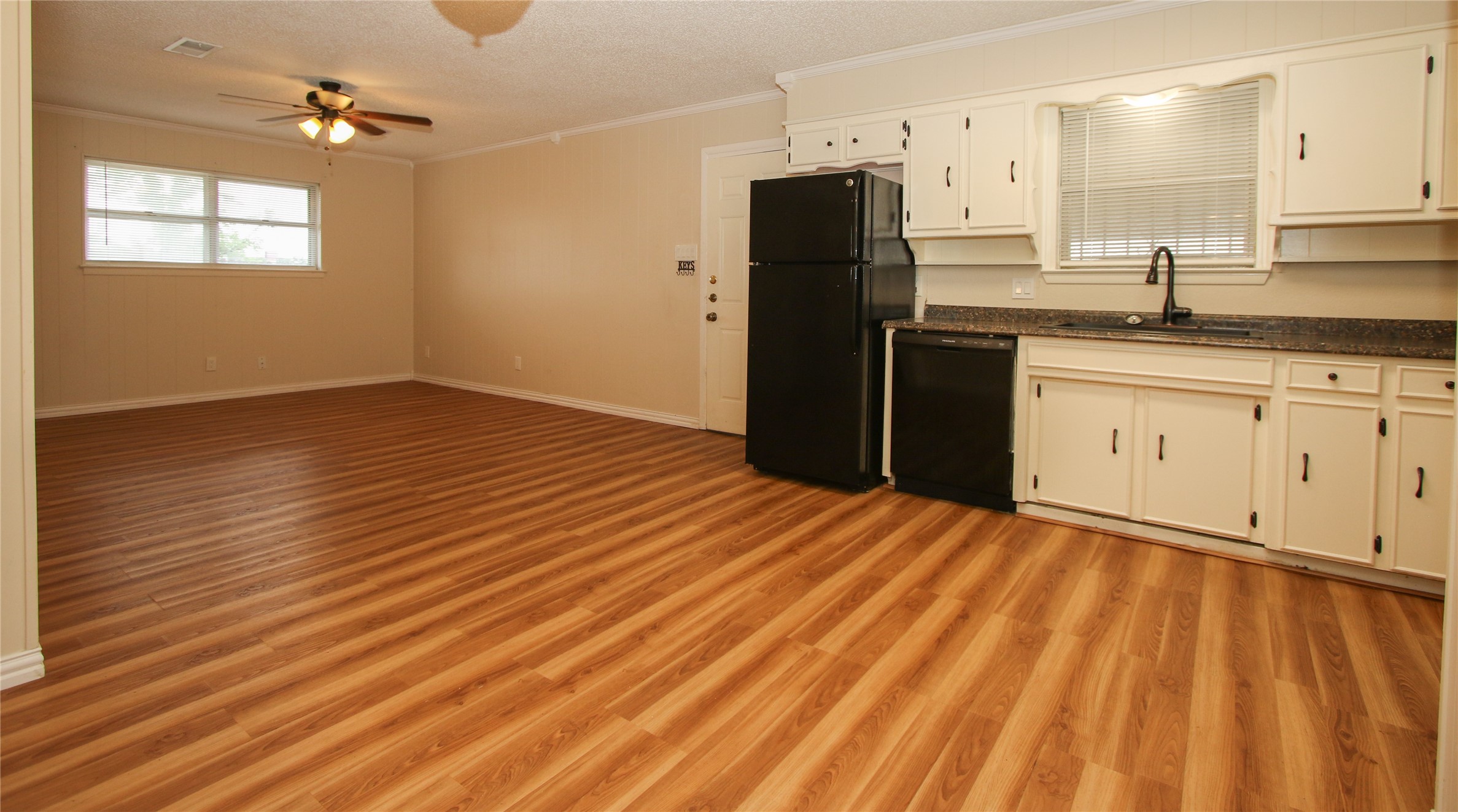 5301 Wooten Drive Fort Worth TX 76133