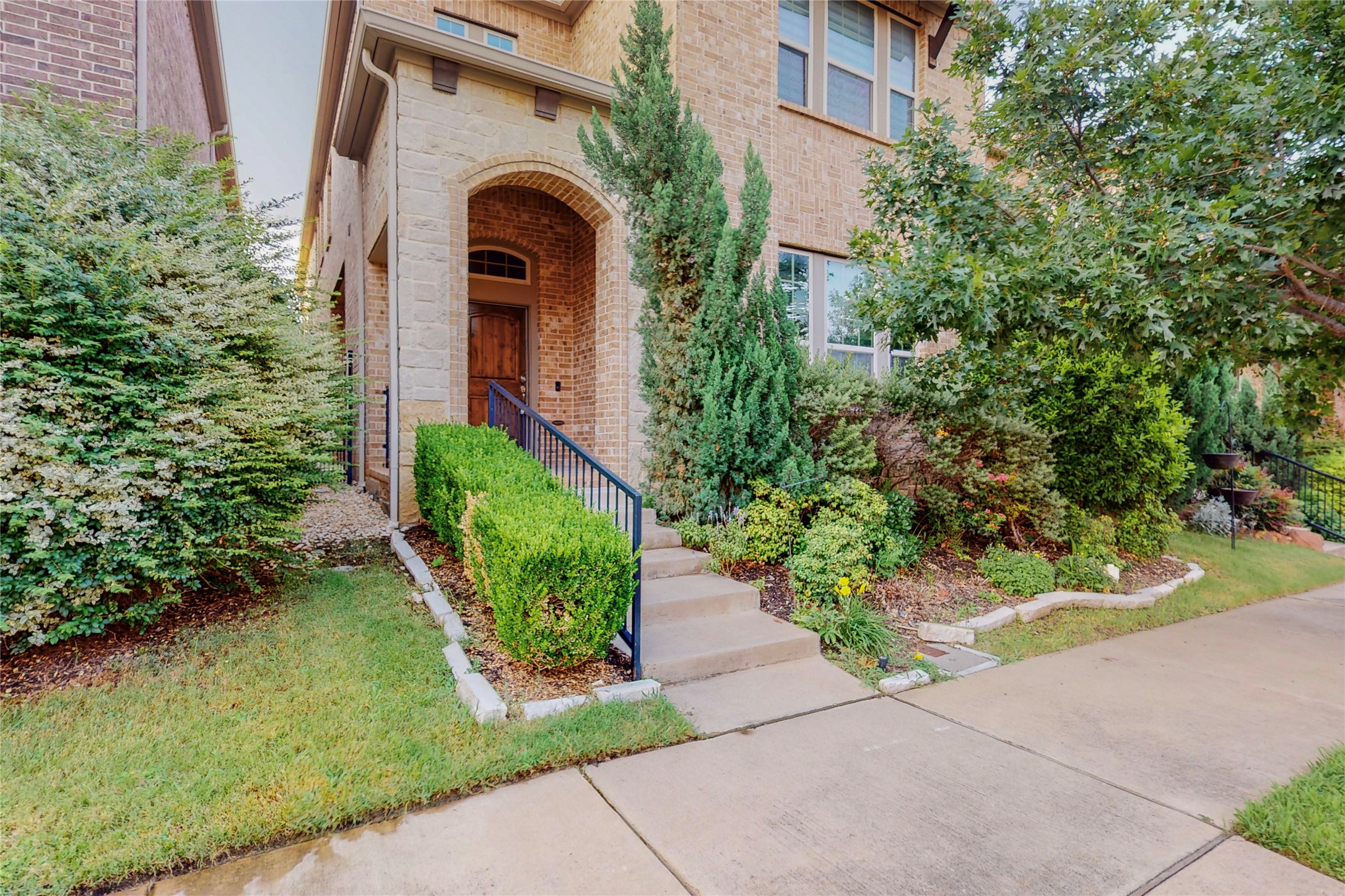 123 Palacio Street Irving TX 75039