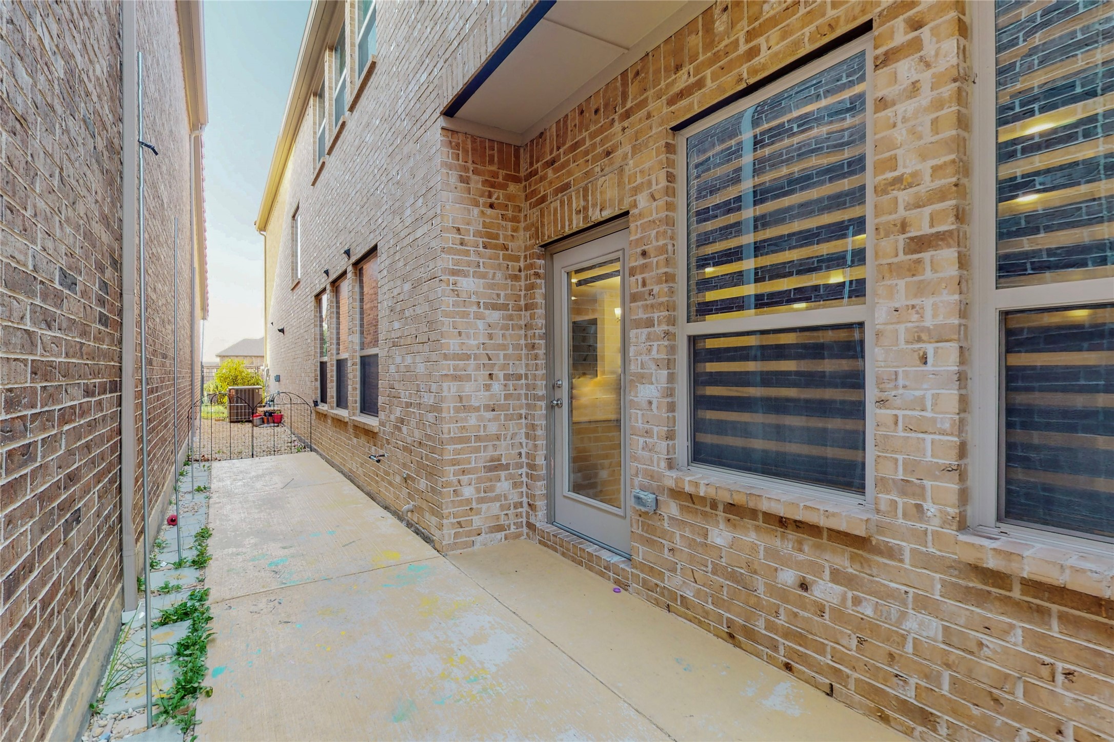 123 Palacio Street Irving TX 75039