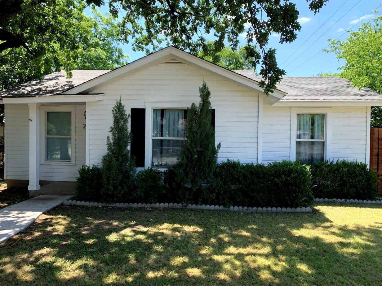 2021 Bluebonnet Drive Fort Worth TX 76111