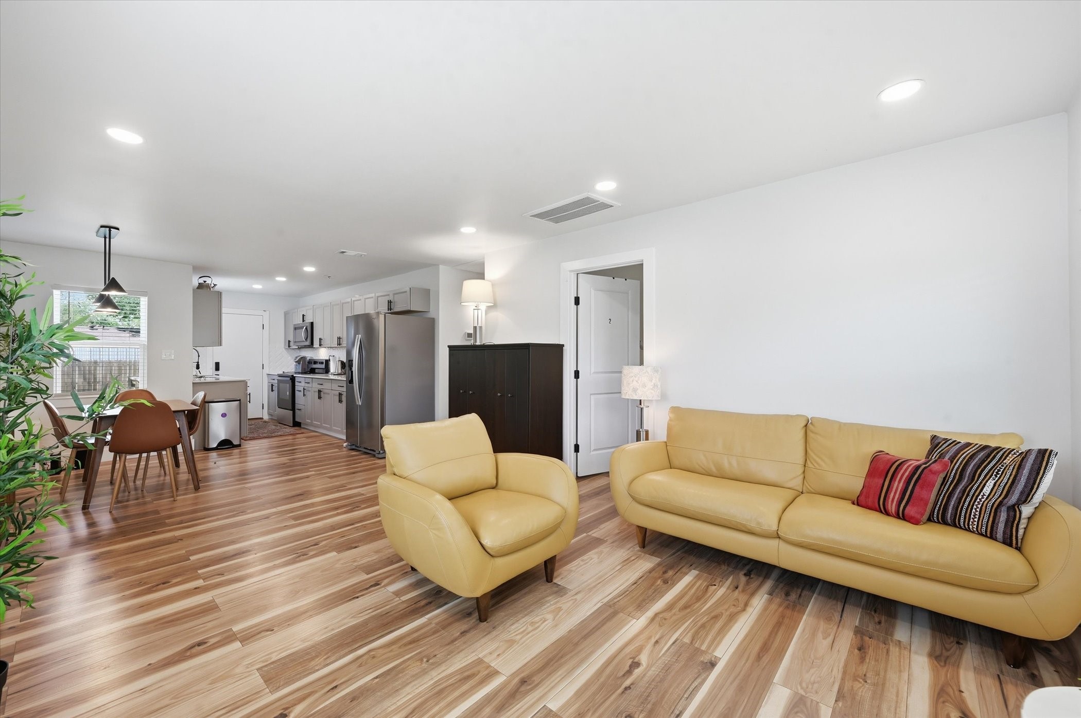 303 Brodie Street Dallas TX 75224
