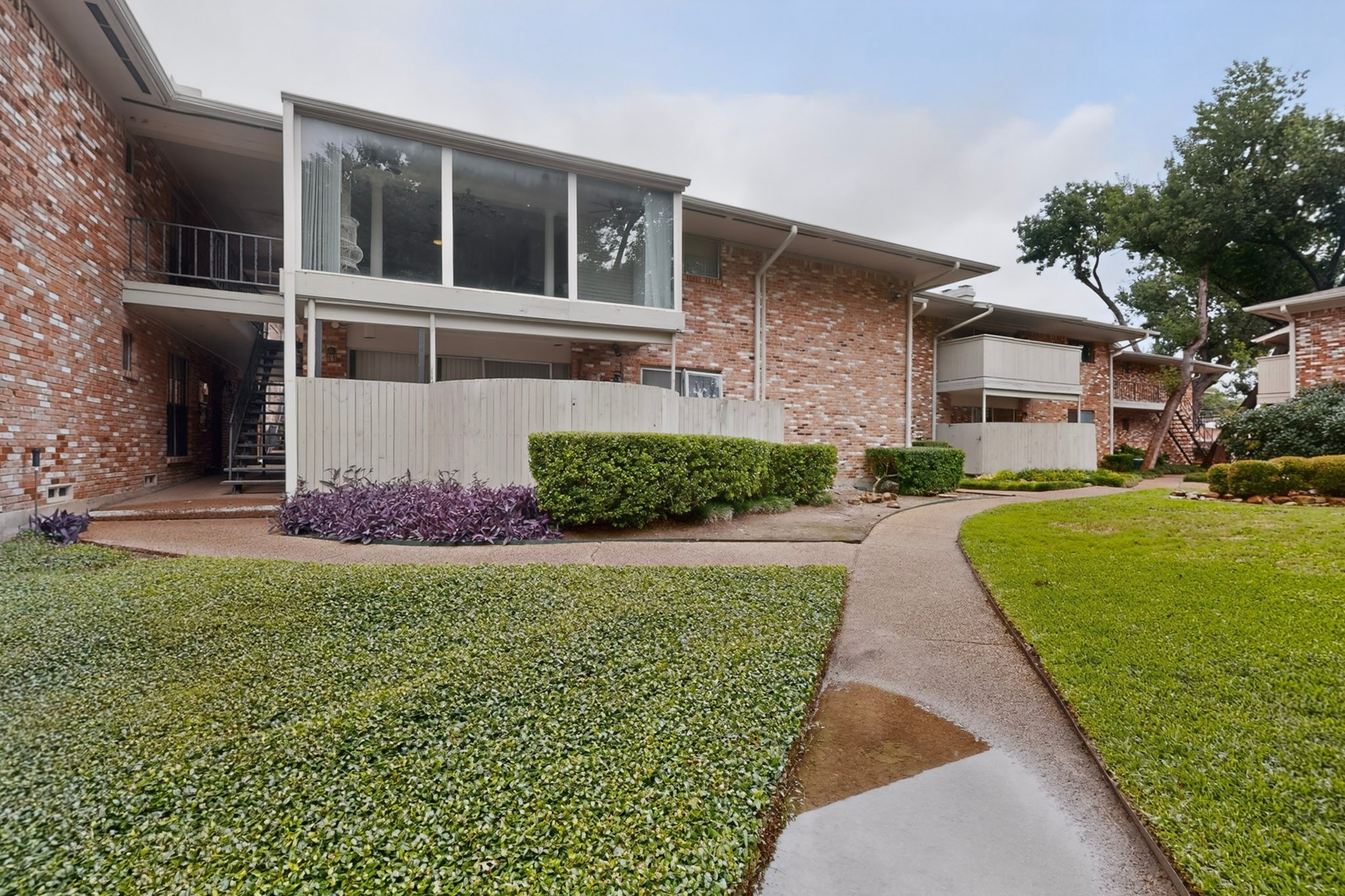 7812 Royal Lane Dallas TX 75230