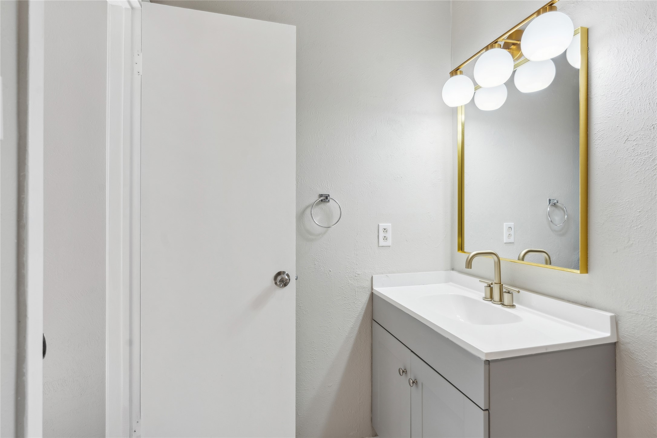 556 Hawthorne Drive Allen TX 75002