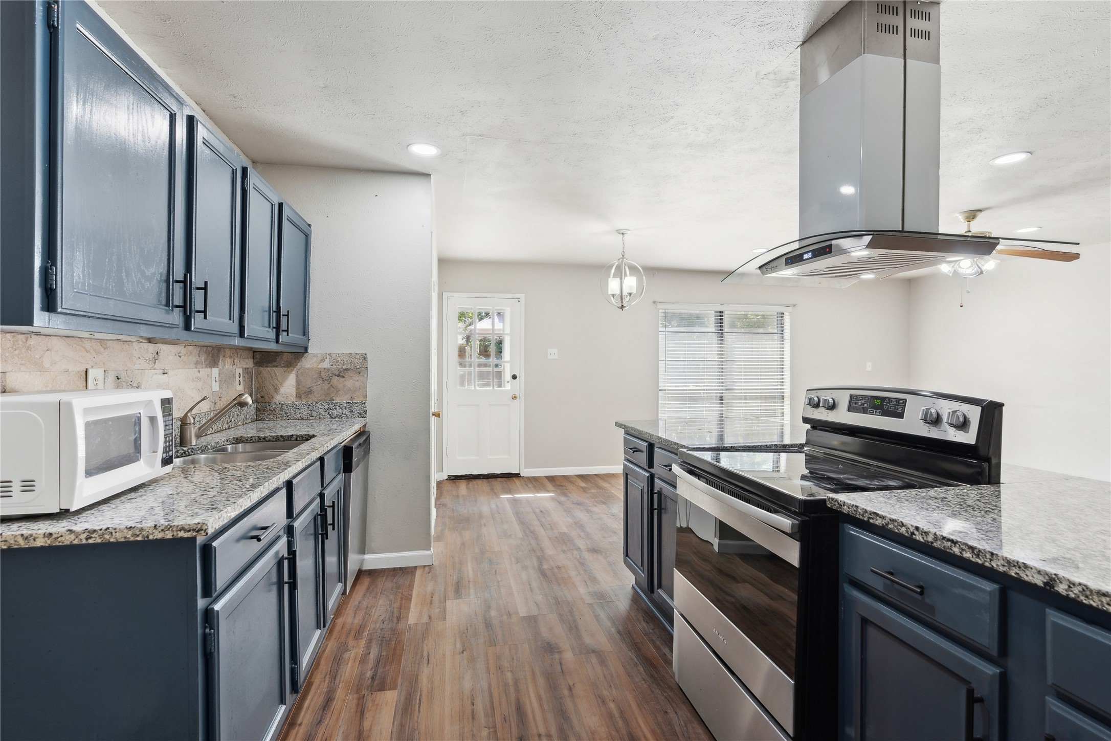 556 Hawthorne Drive Allen TX 75002