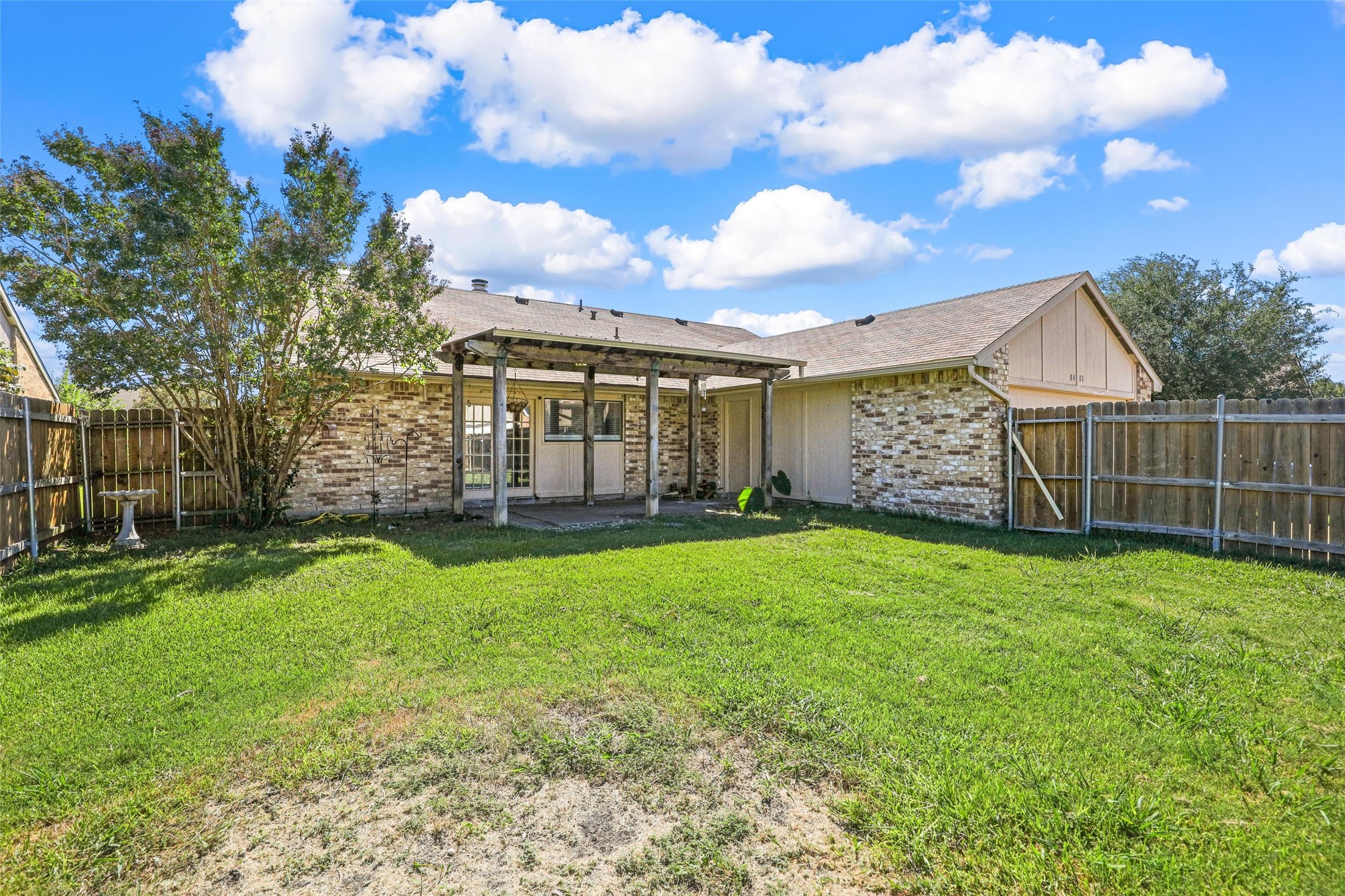 8401 Chesham Drive Rowlett TX 75088