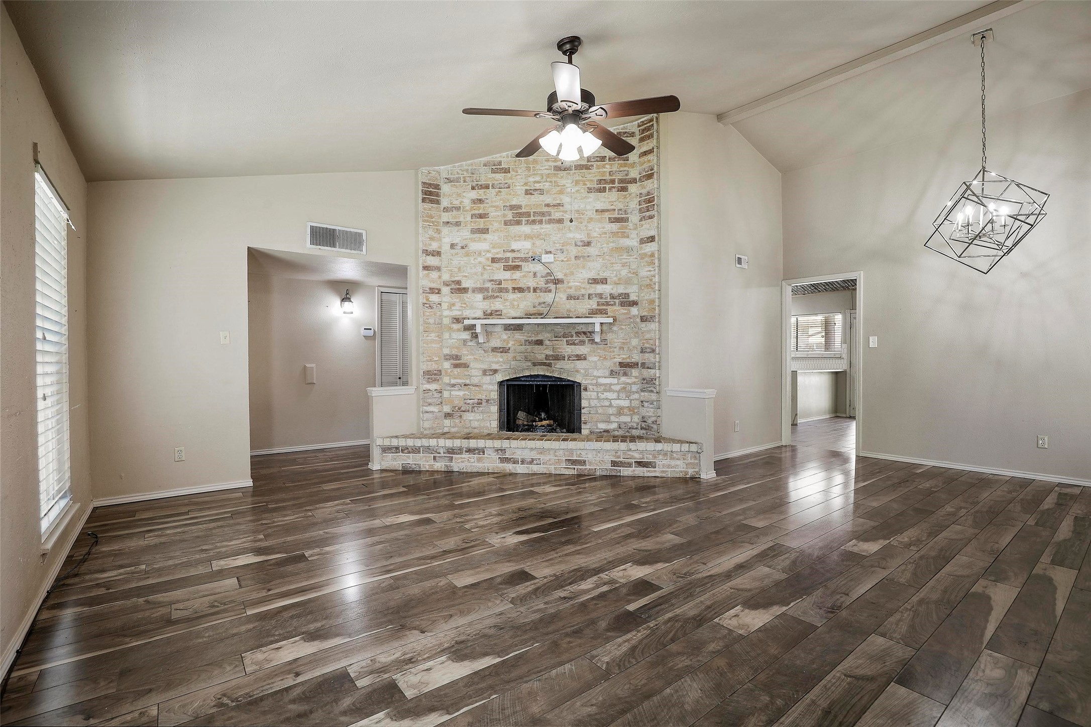 8401 Chesham Drive Rowlett TX 75088