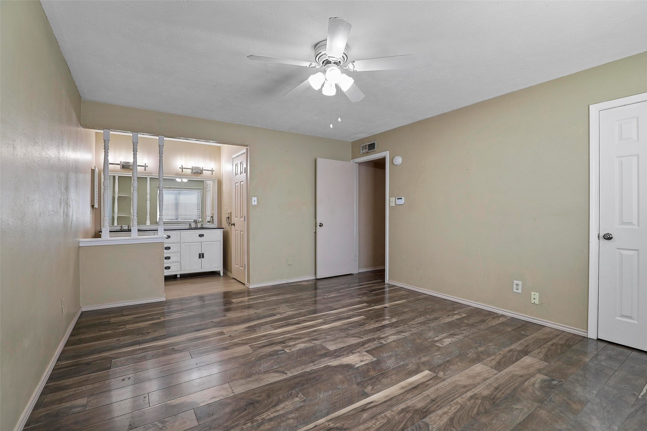 8401 Chesham Drive Rowlett TX 75088