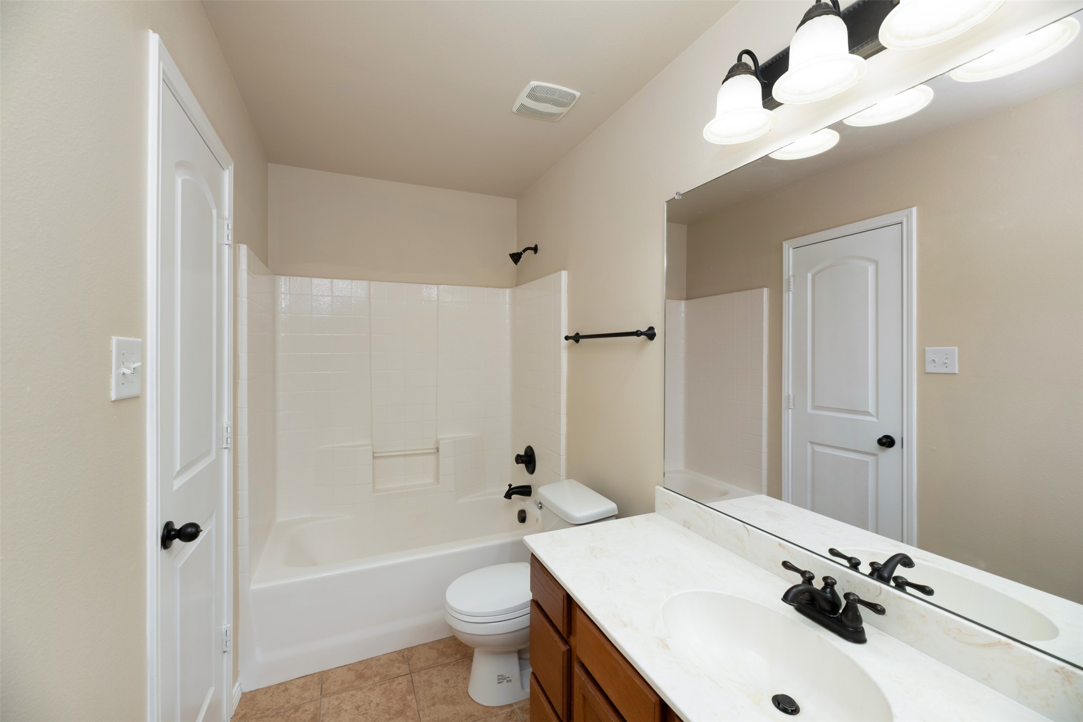 382 Armstrong Lane Lavon TX 75166
