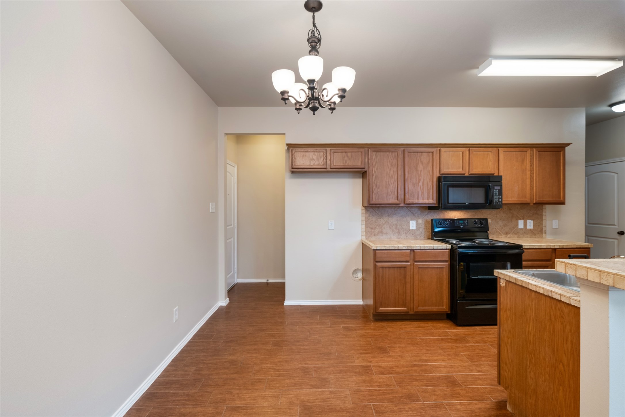 382 Armstrong Lane Lavon TX 75166
