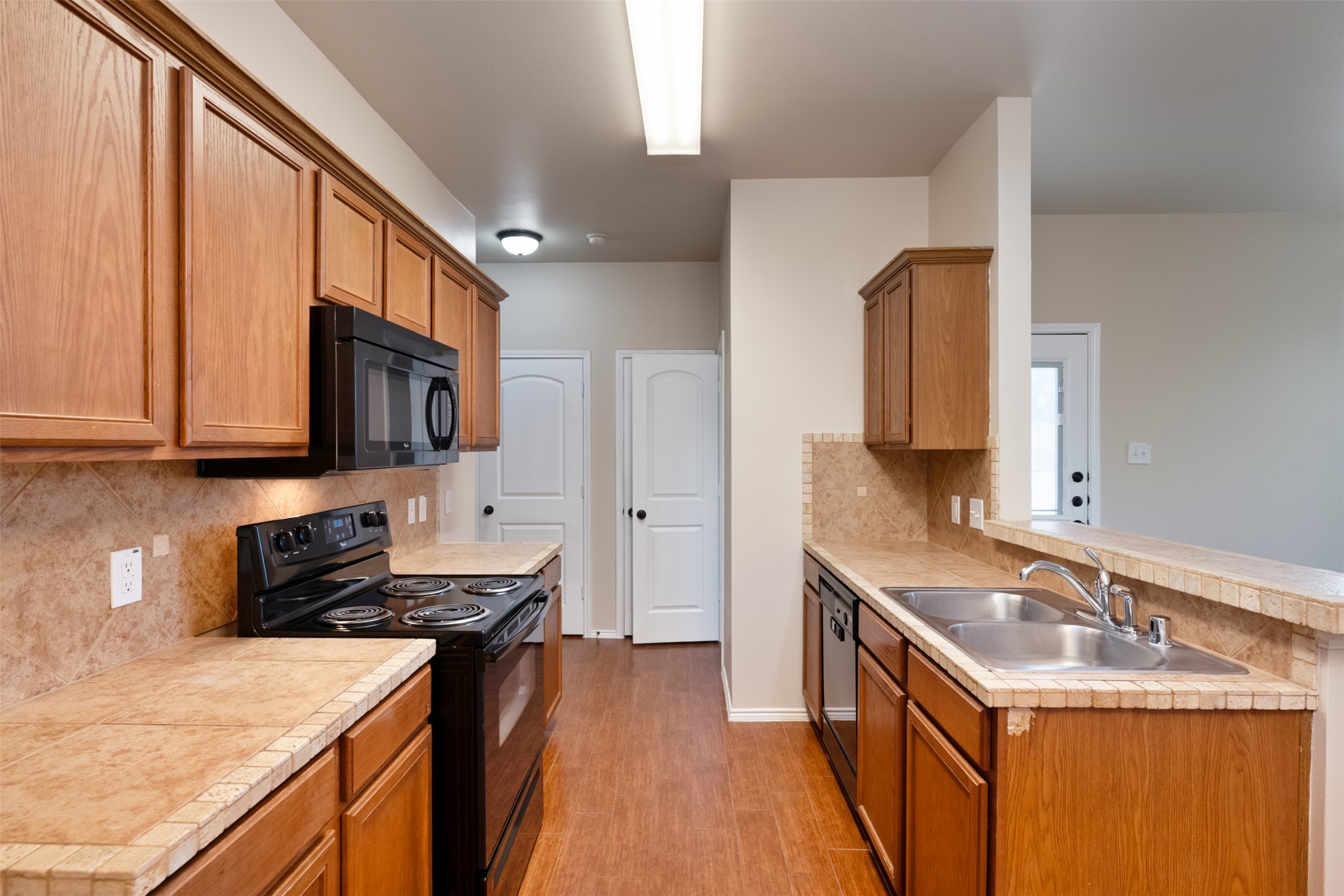 382 Armstrong Lane Lavon TX 75166