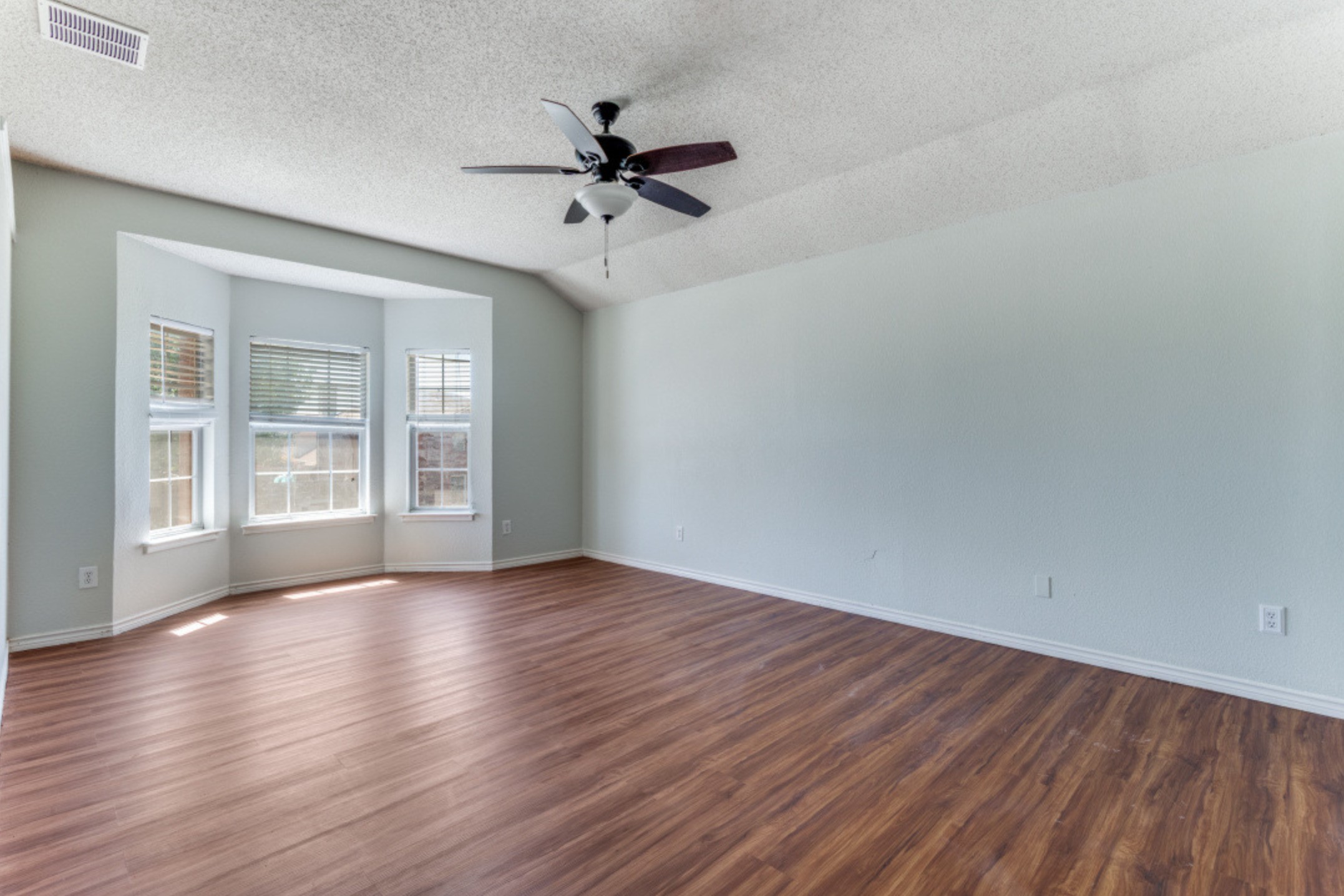 8509 Coventry Drive Rowlett TX 75089
