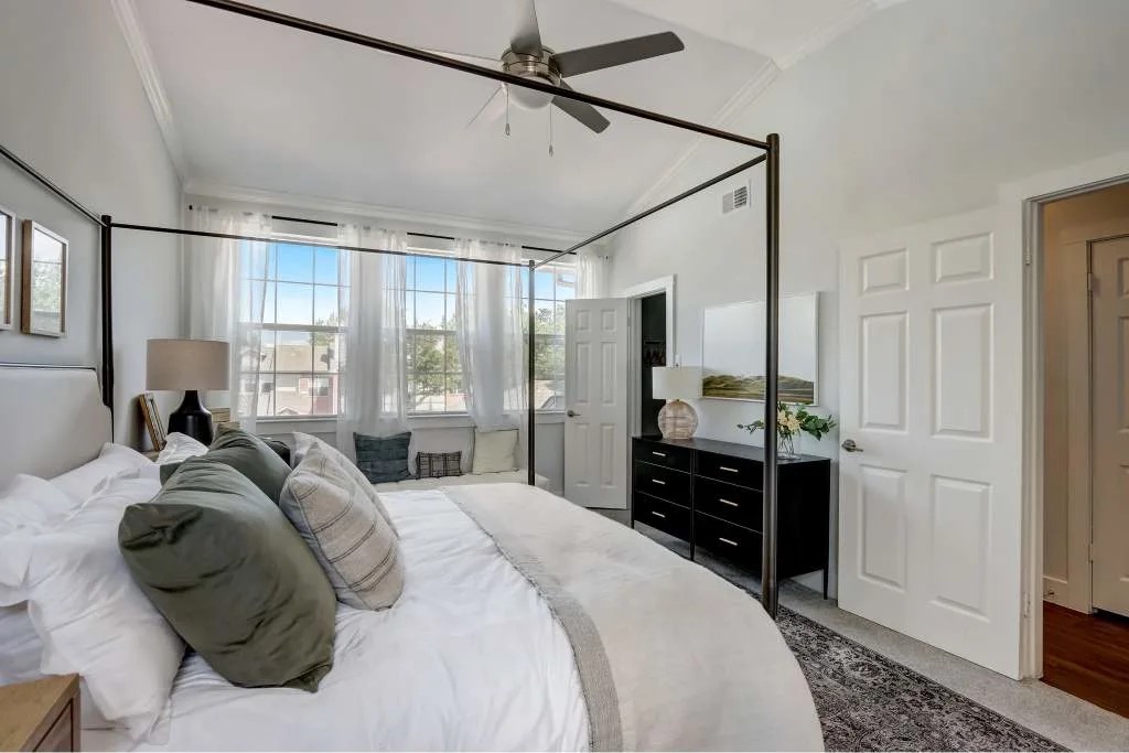 17250 Knoll Trail Drive Dallas TX 75248