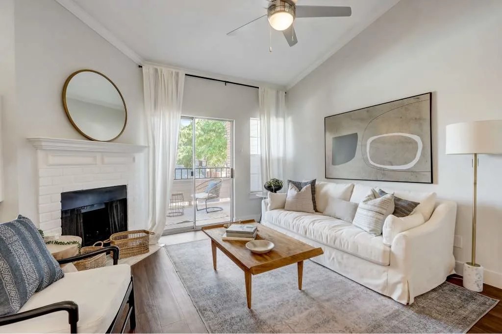 17250 Knoll Trail Drive Dallas TX 75248