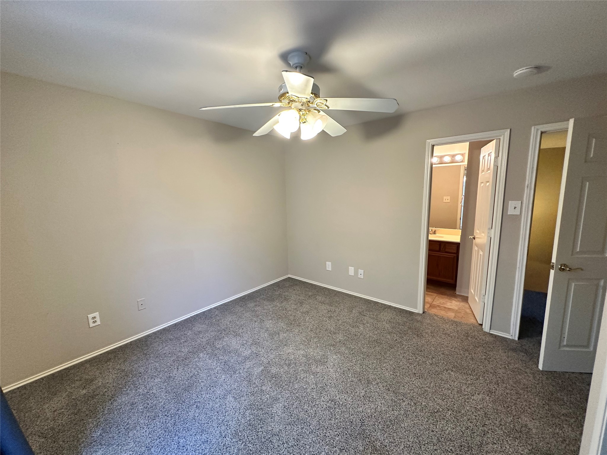2502 Orangegrove Circle Arlington TX 76006