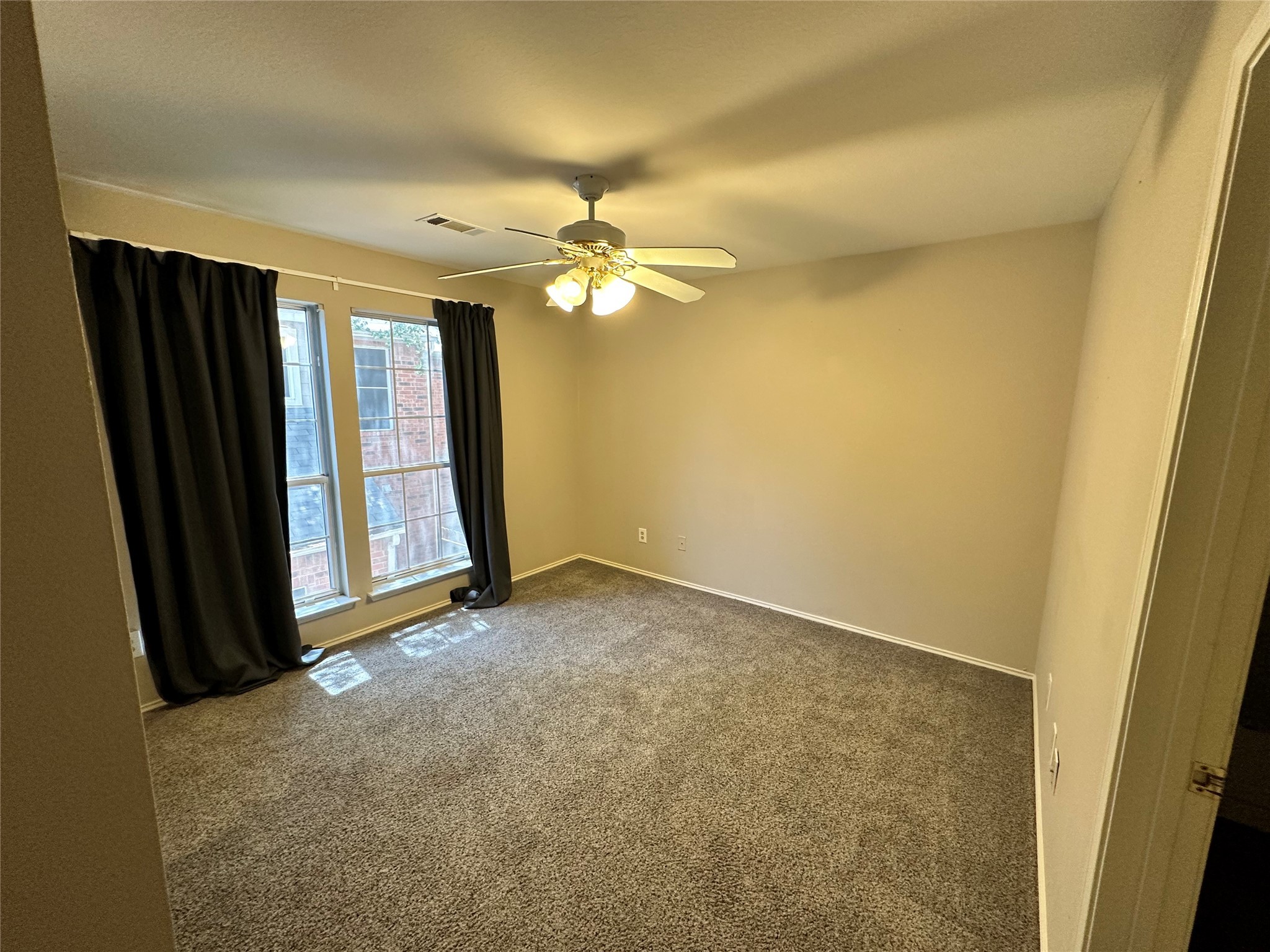 2502 Orangegrove Circle Arlington TX 76006
