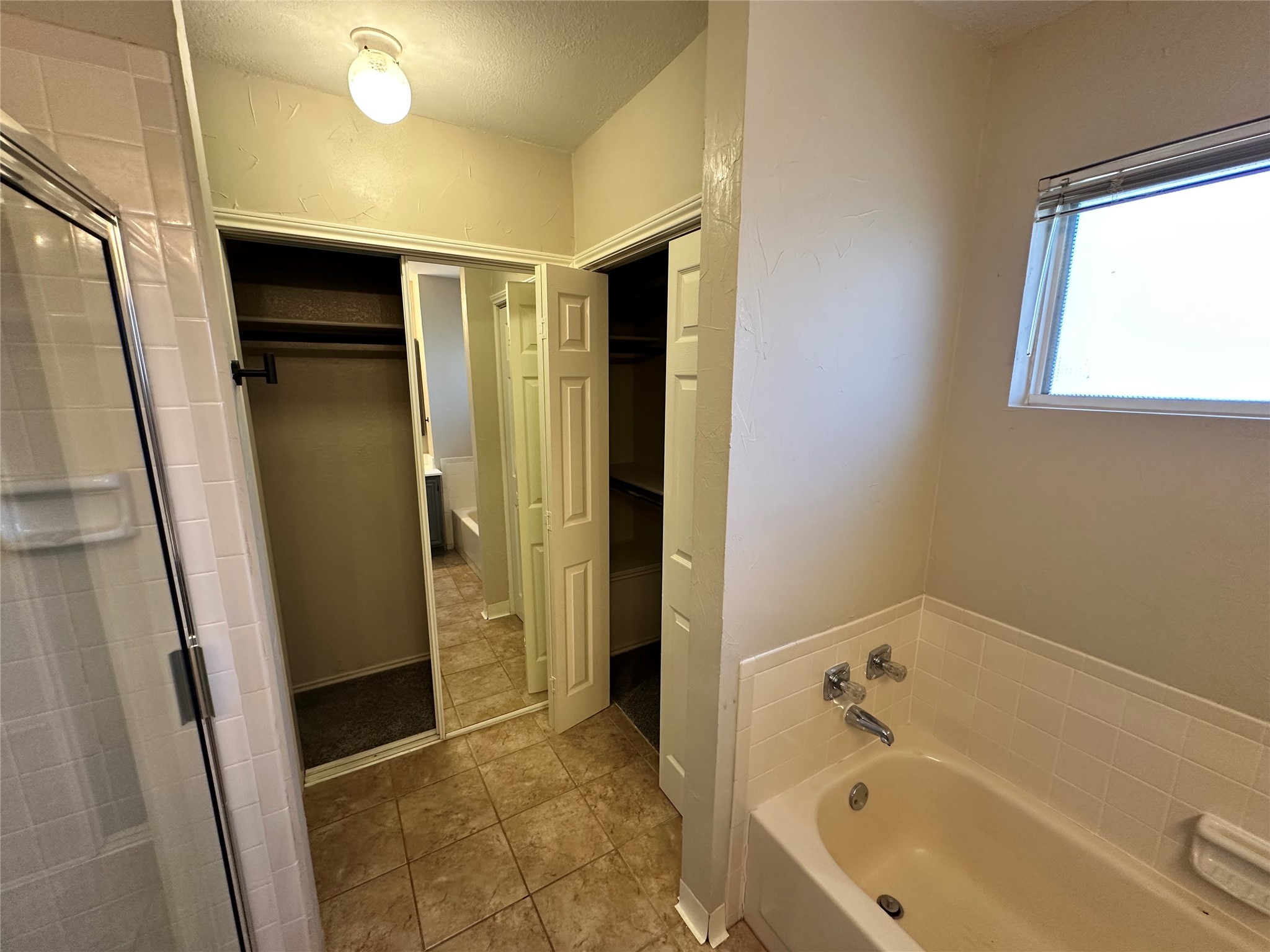 2502 Orangegrove Circle Arlington TX 76006