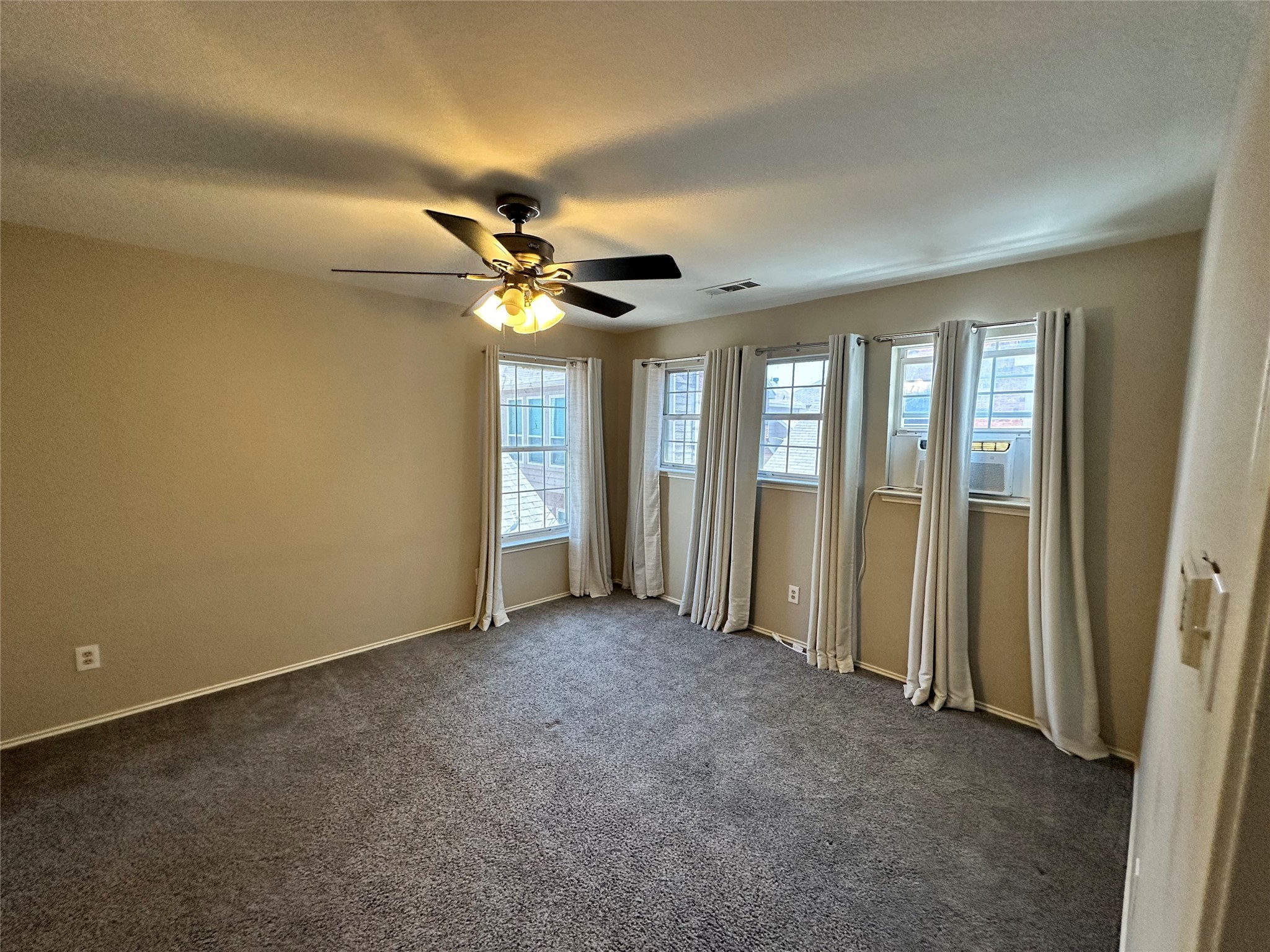 2502 Orangegrove Circle Arlington TX 76006
