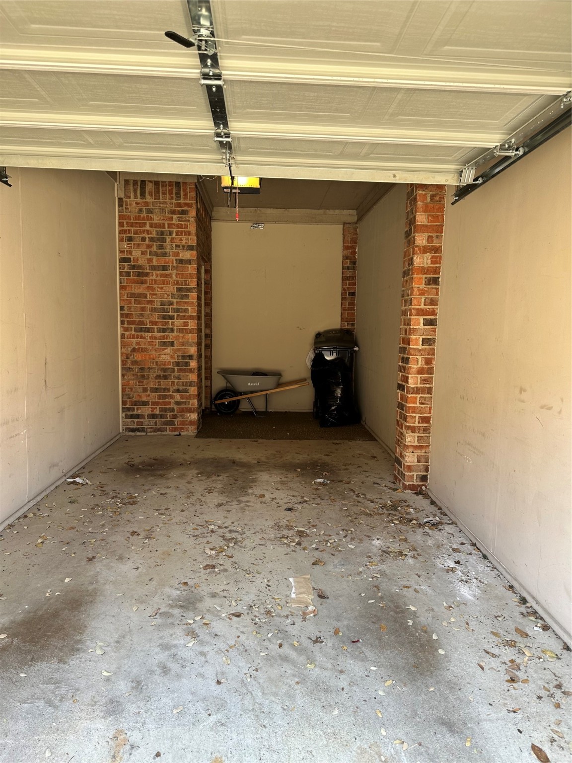 2502 Orangegrove Circle Arlington TX 76006