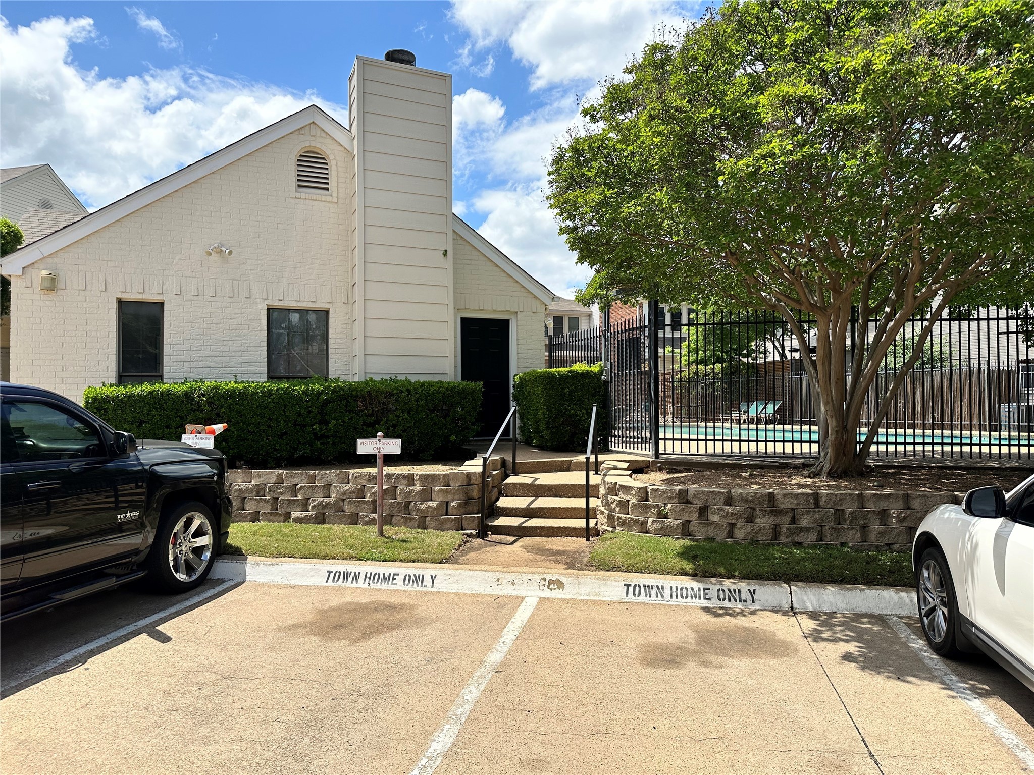 2502 Orangegrove Circle Arlington TX 76006