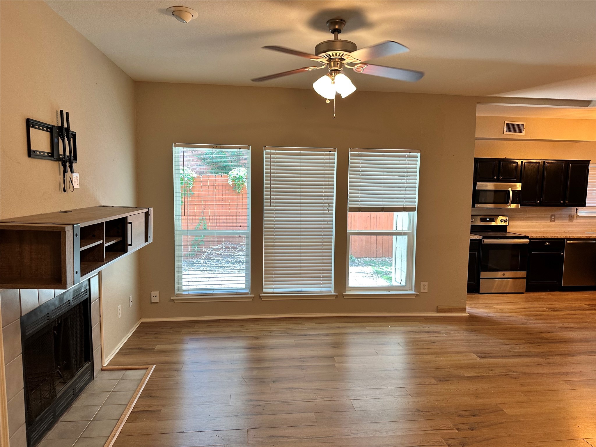 2502 Orangegrove Circle Arlington TX 76006