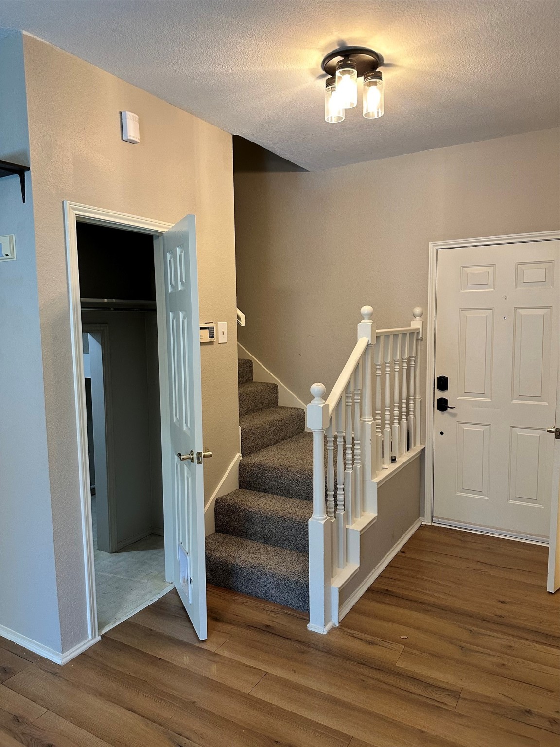 2502 Orangegrove Circle Arlington TX 76006