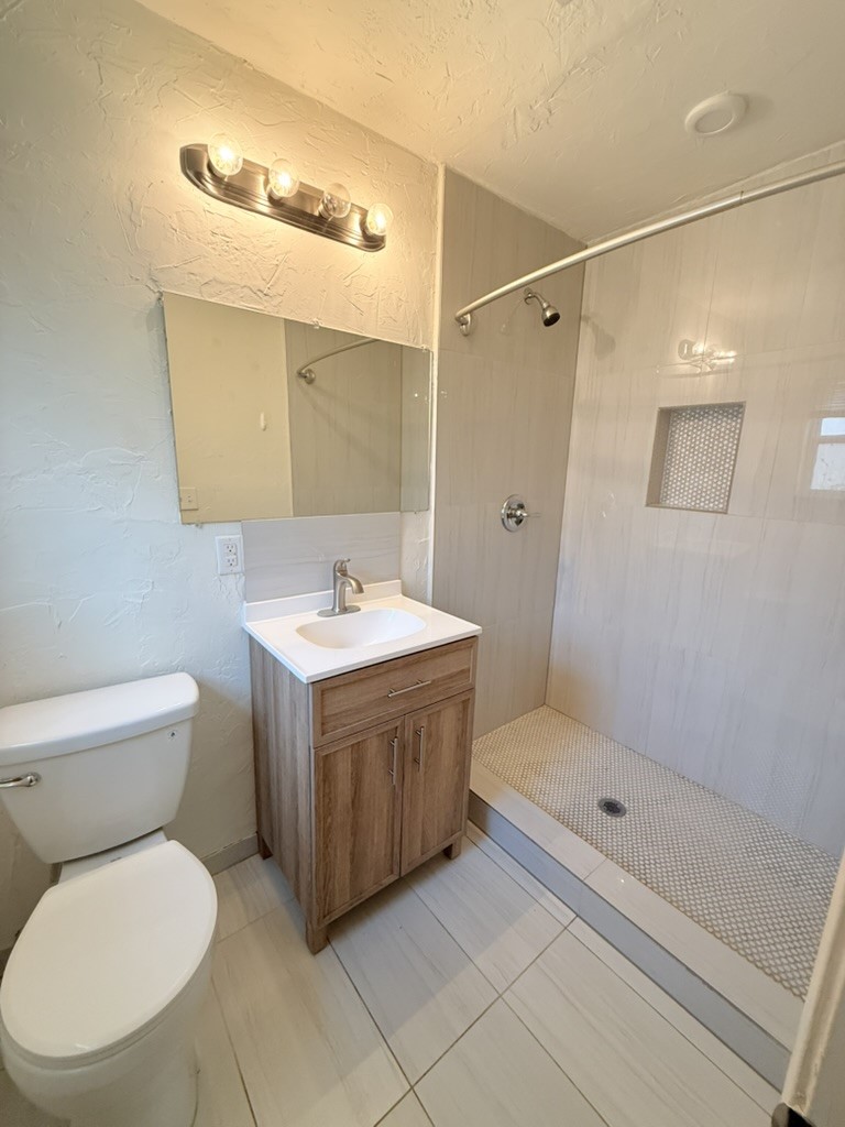 1617 Dakota Drive Garland TX 75043