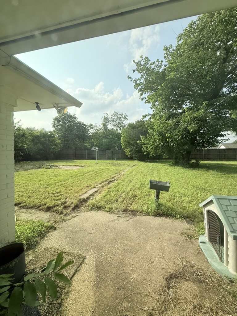1617 Dakota Drive Garland TX 75043
