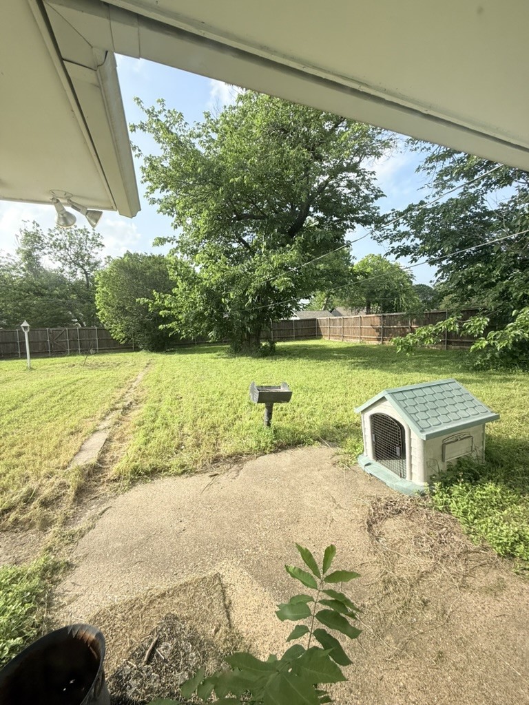 1617 Dakota Drive Garland TX 75043