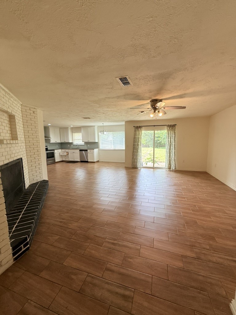 1617 Dakota Drive Garland TX 75043