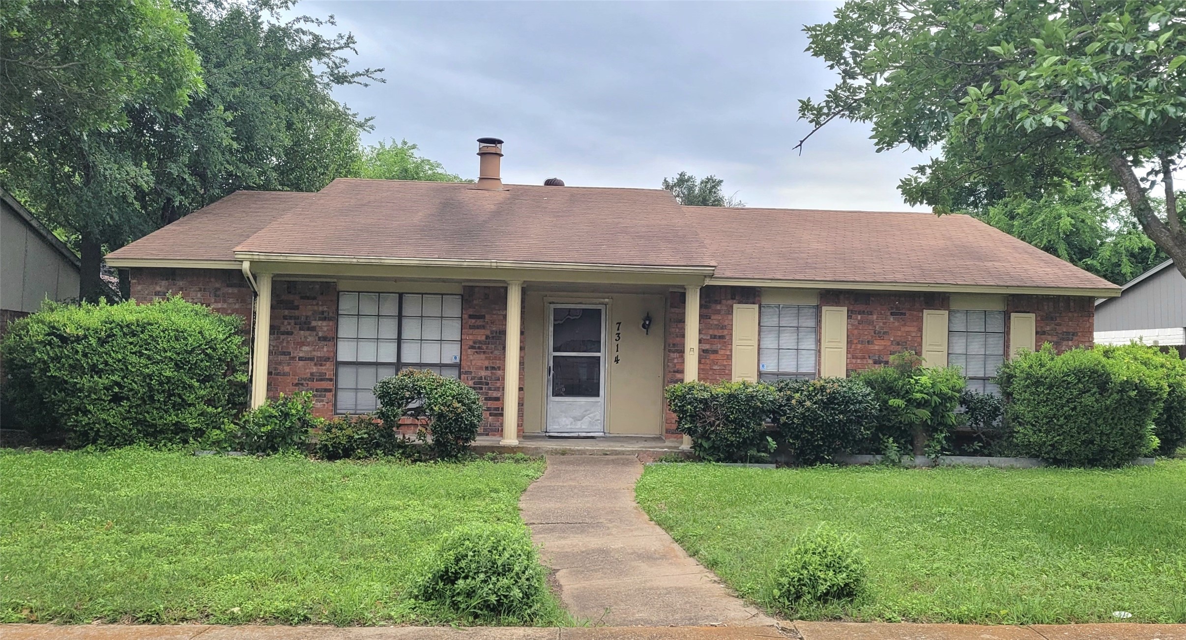 7314 Emory Oak Lane Dallas TX 75249