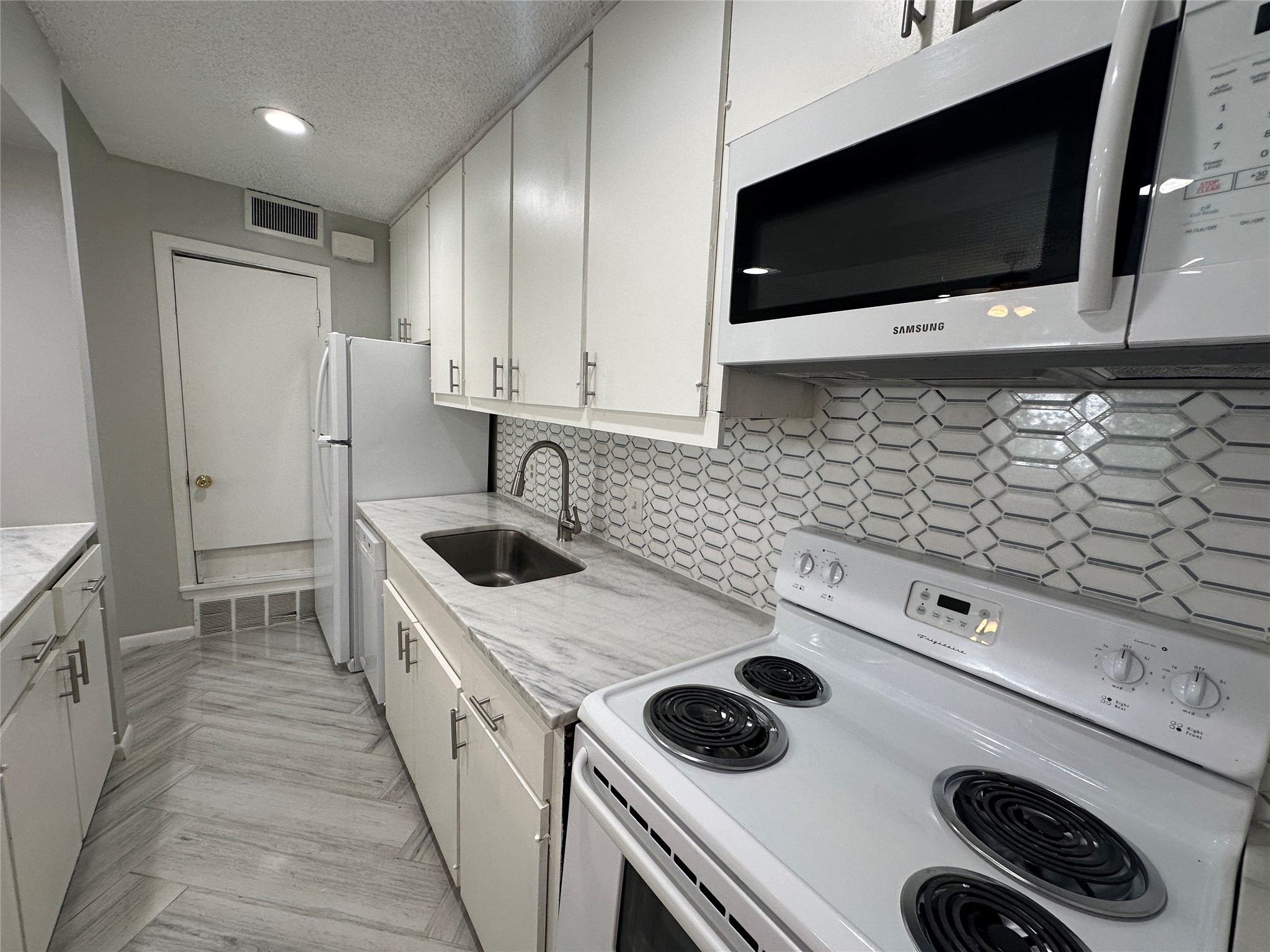 3626 Prescott Avenue Dallas TX 75219