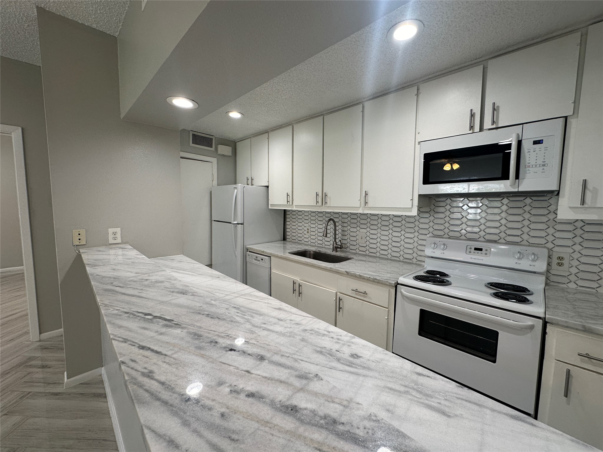 3626 Prescott Avenue Dallas TX 75219
