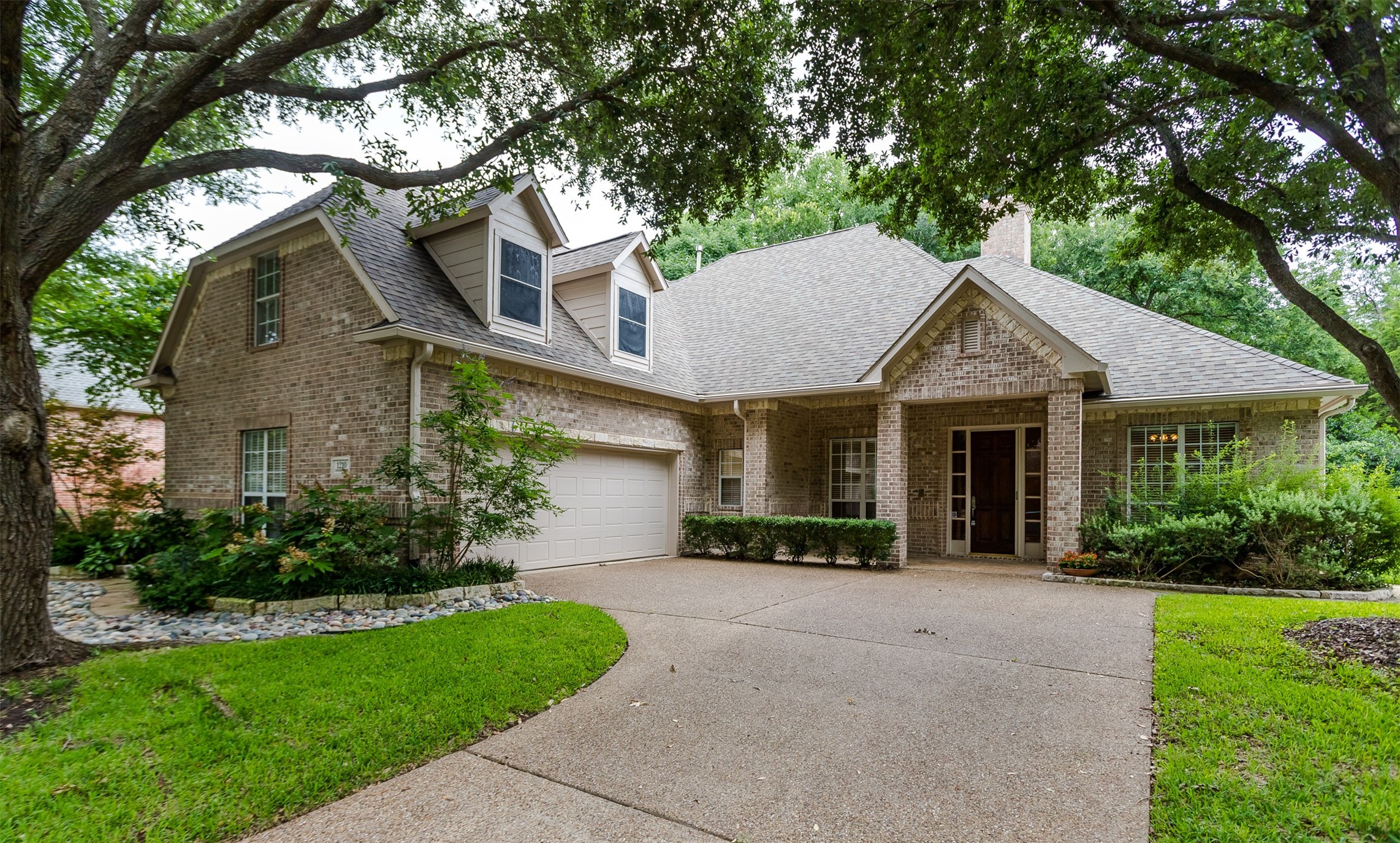 1210 Creekwood Drive Garland TX 75044