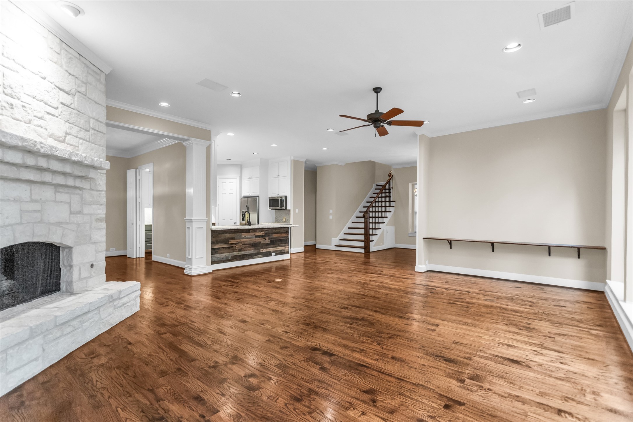 1210 Creekwood Drive Garland TX 75044