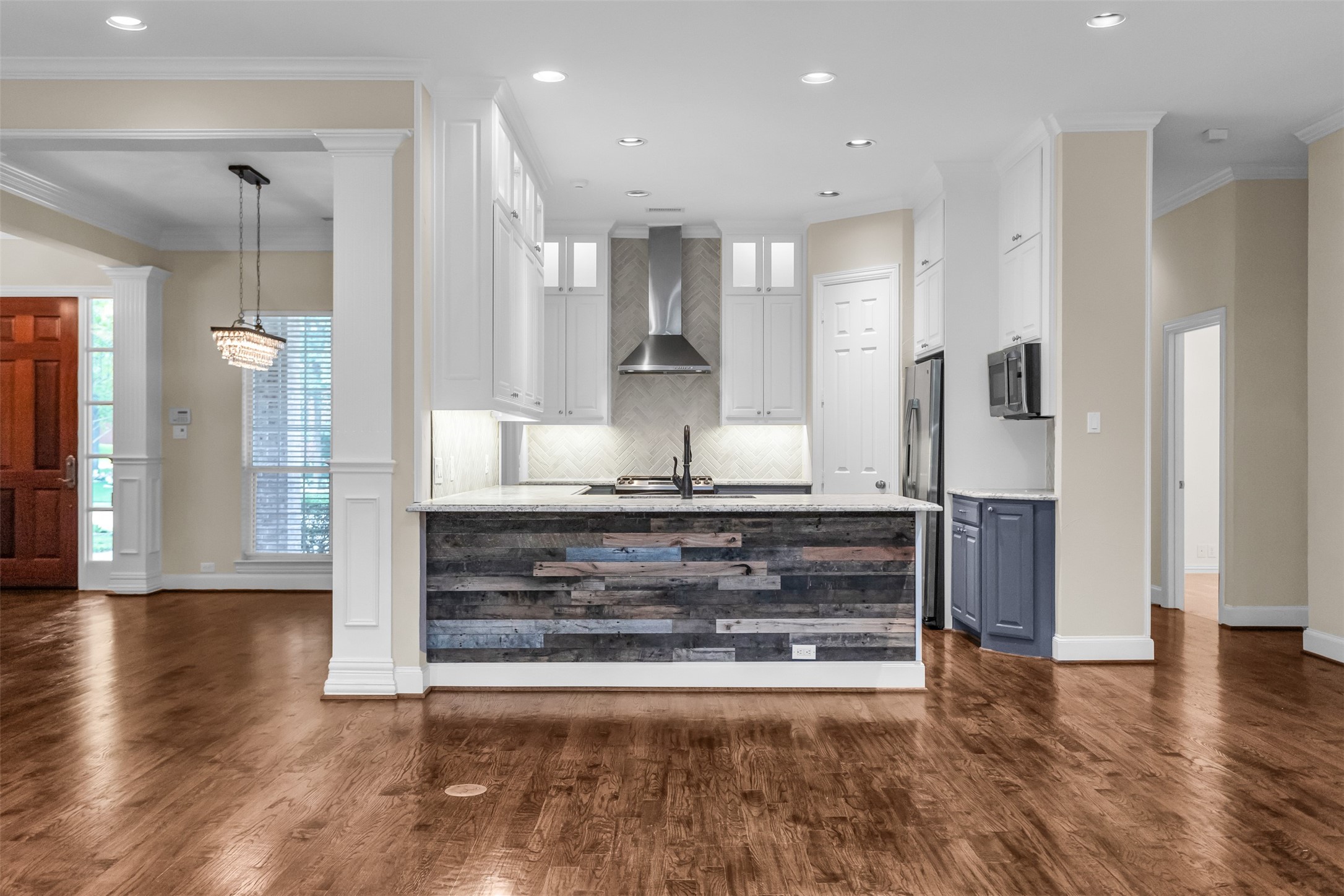 1210 Creekwood Drive Garland TX 75044