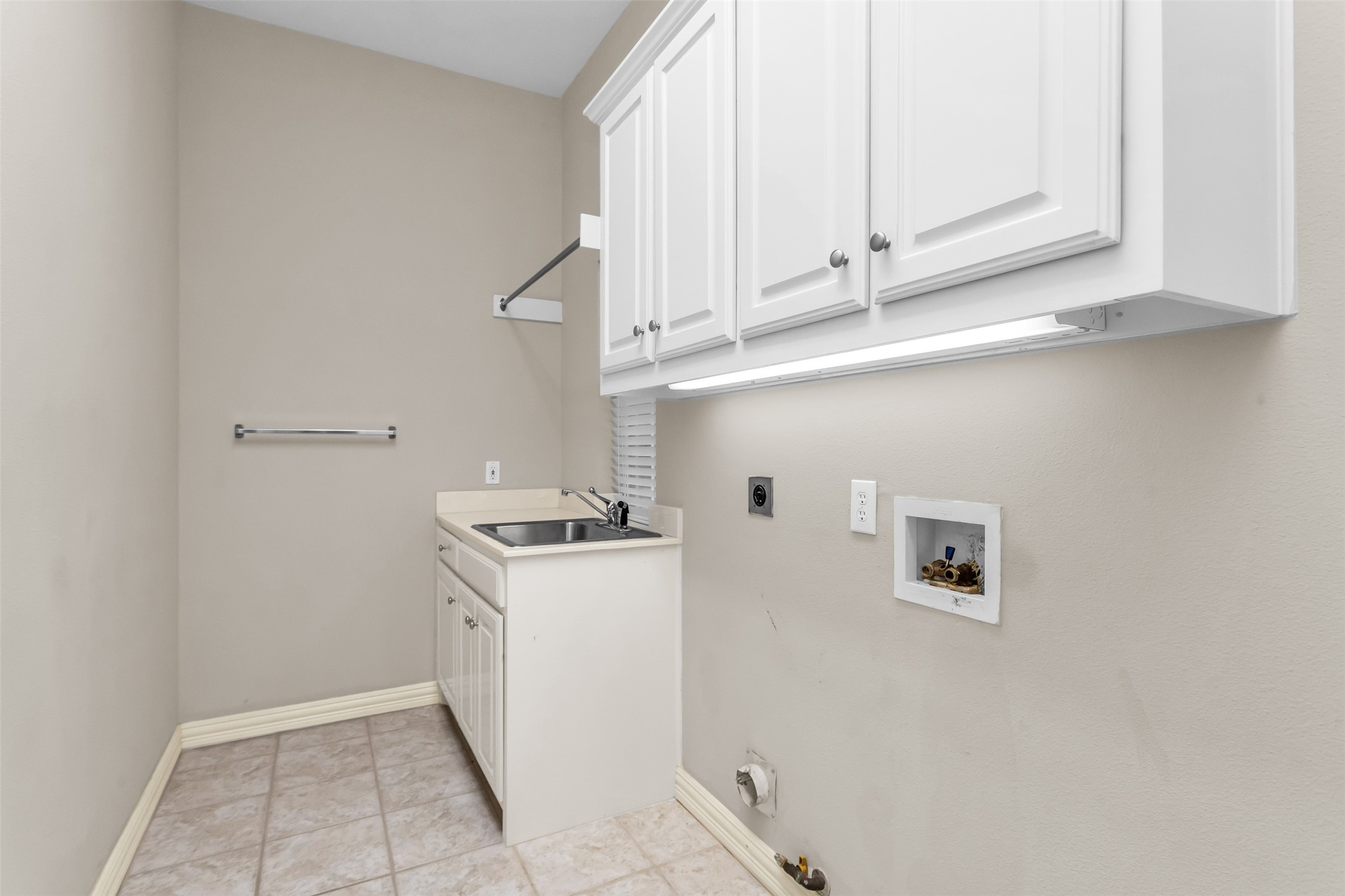 1210 Creekwood Drive Garland TX 75044