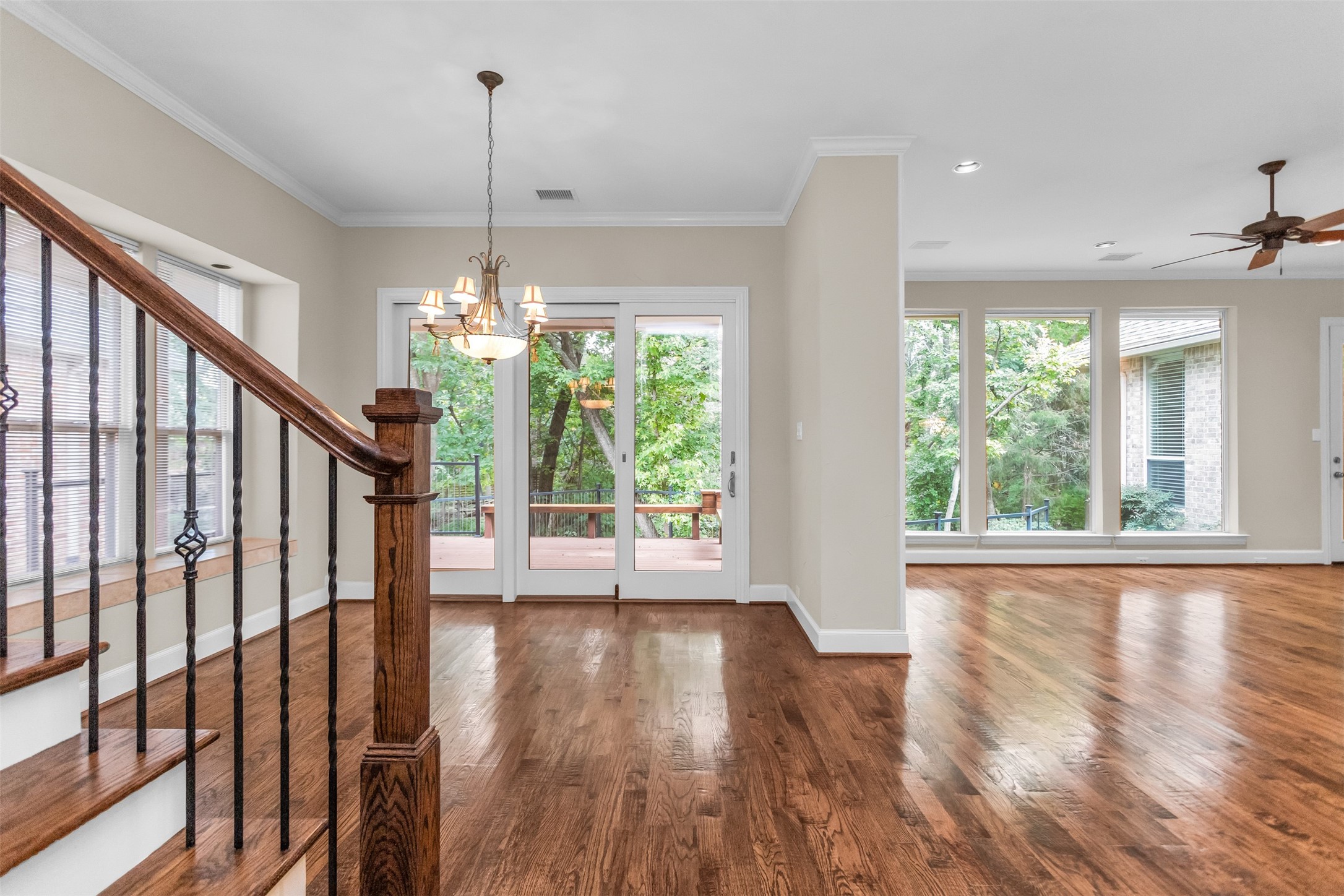 1210 Creekwood Drive Garland TX 75044