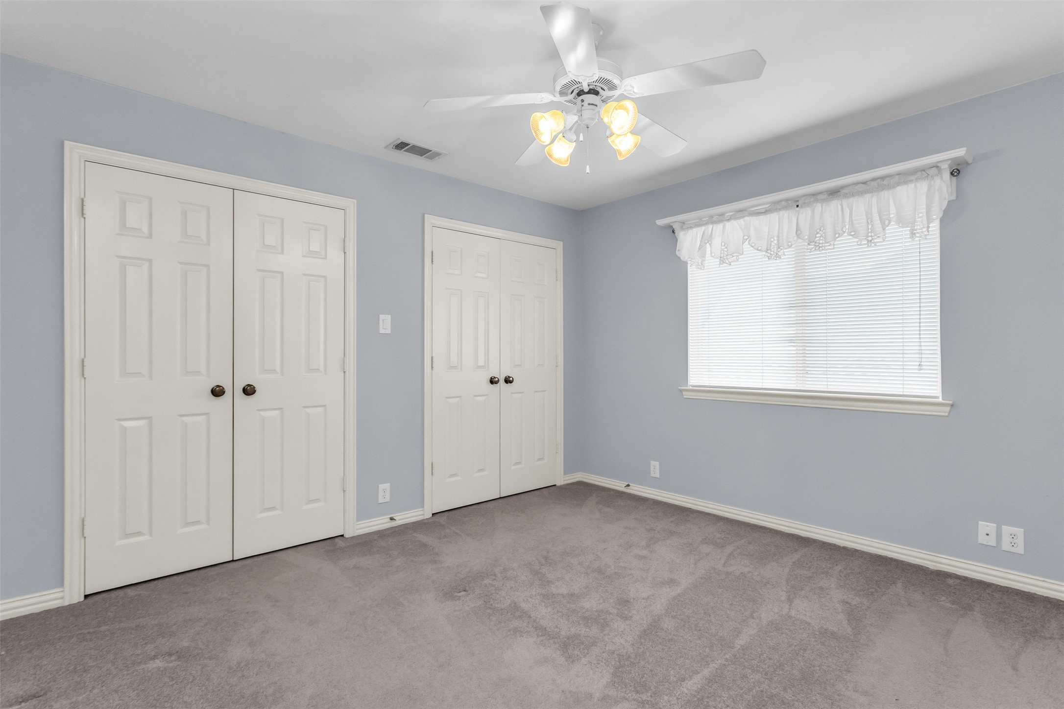 1210 Creekwood Drive Garland TX 75044