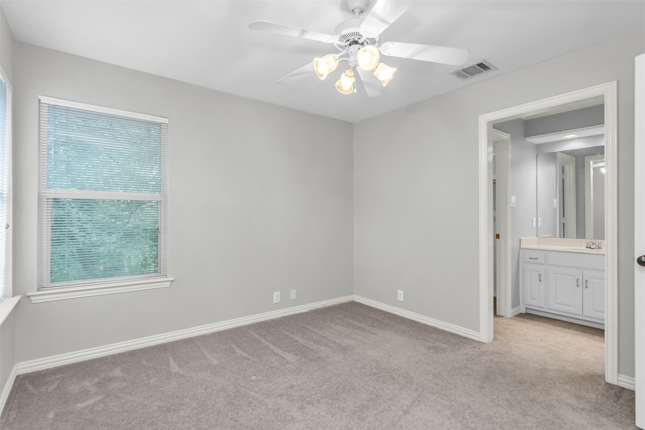 1210 Creekwood Drive Garland TX 75044