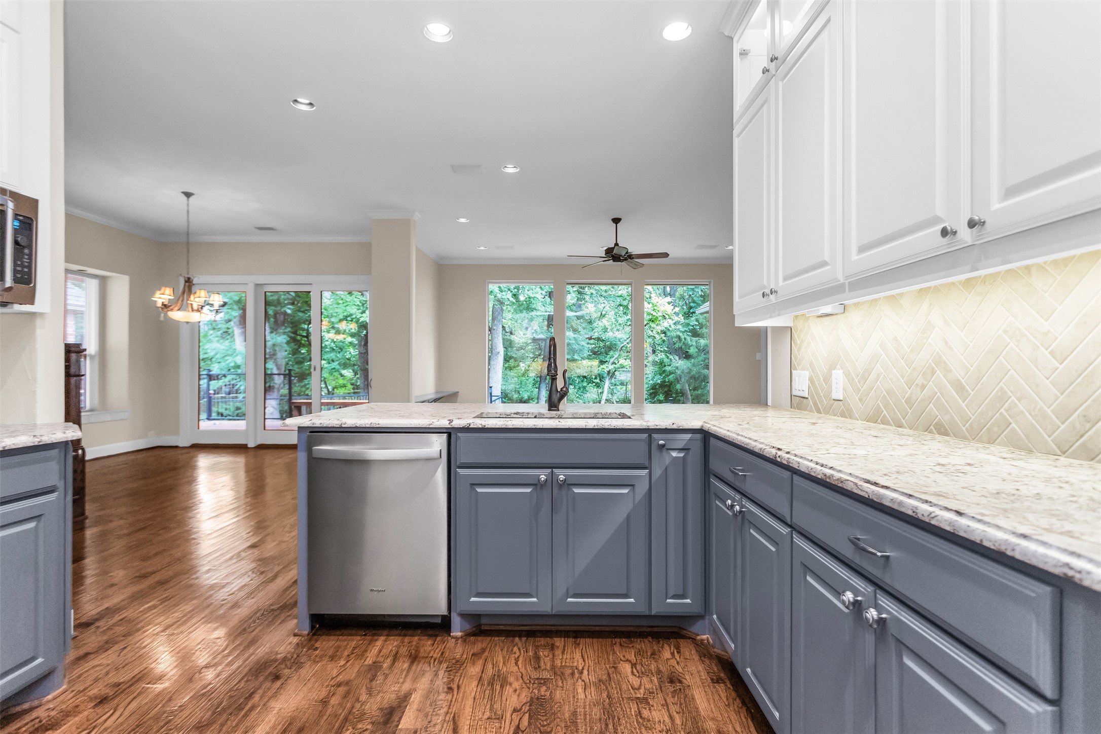 1210 Creekwood Drive Garland TX 75044