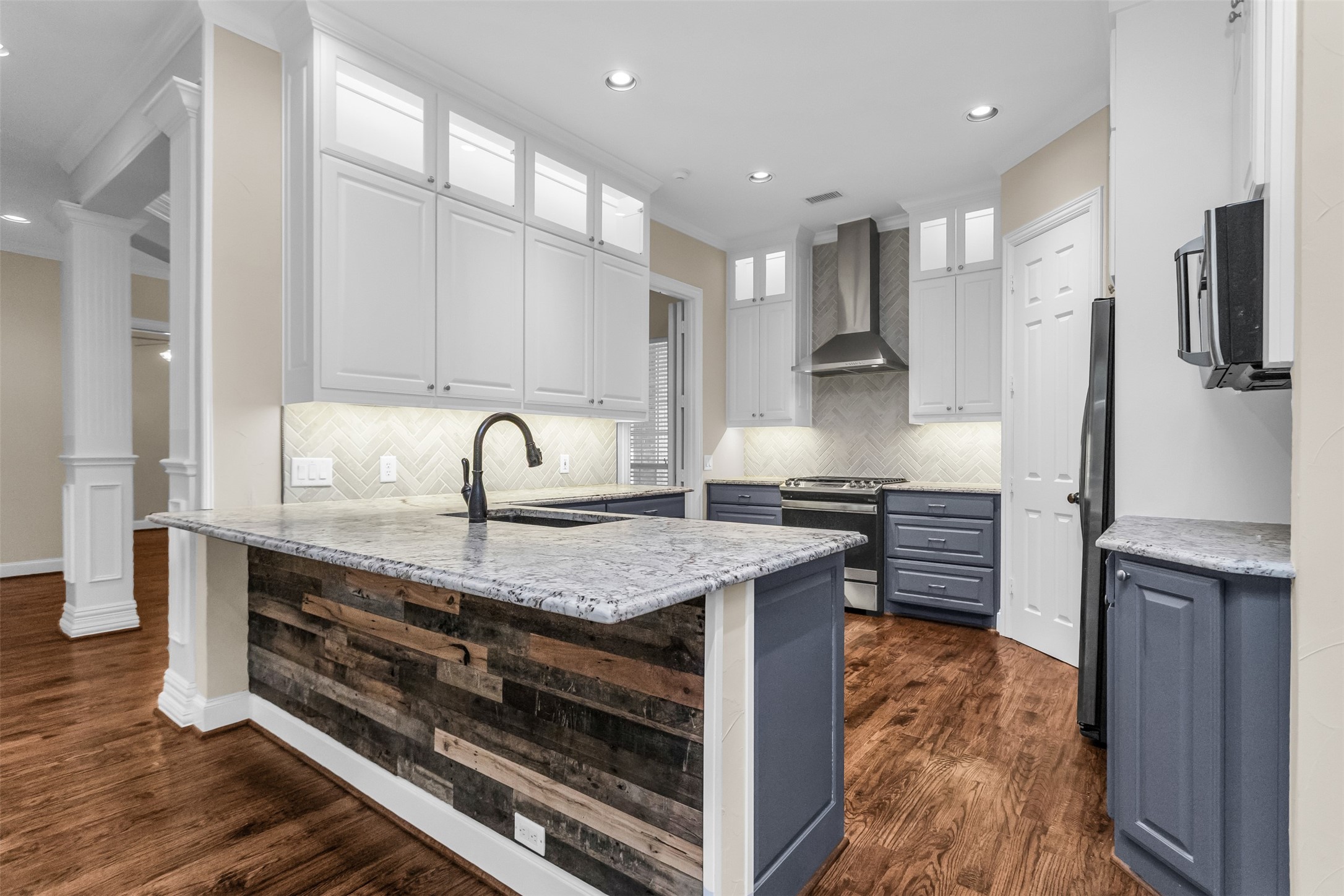 1210 Creekwood Drive Garland TX 75044
