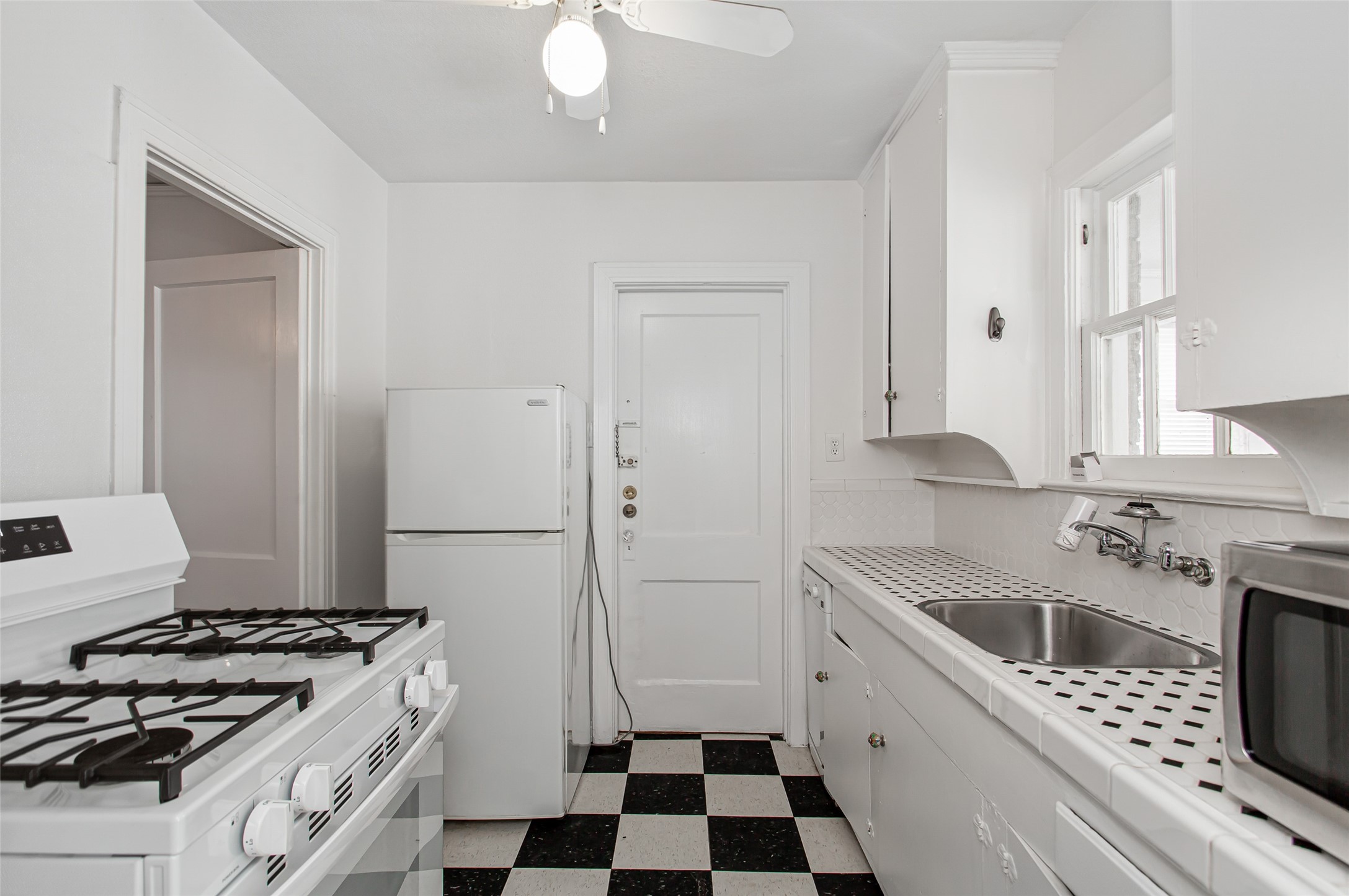 5918 La Vista Drive Dallas TX 75206