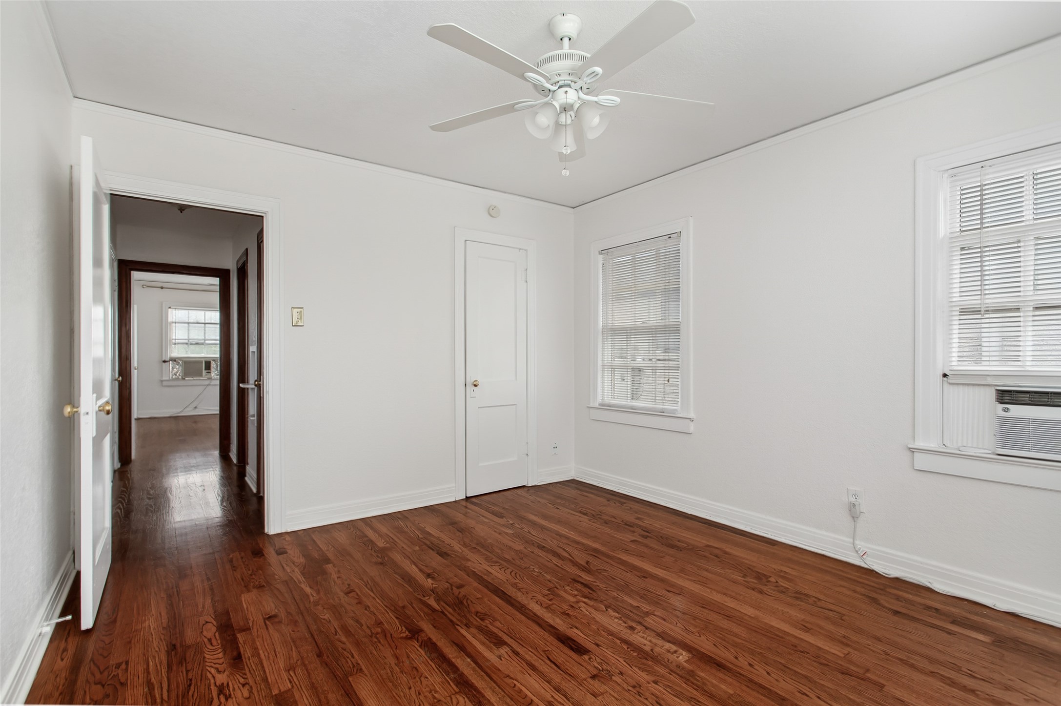 5918 La Vista Drive Dallas TX 75206